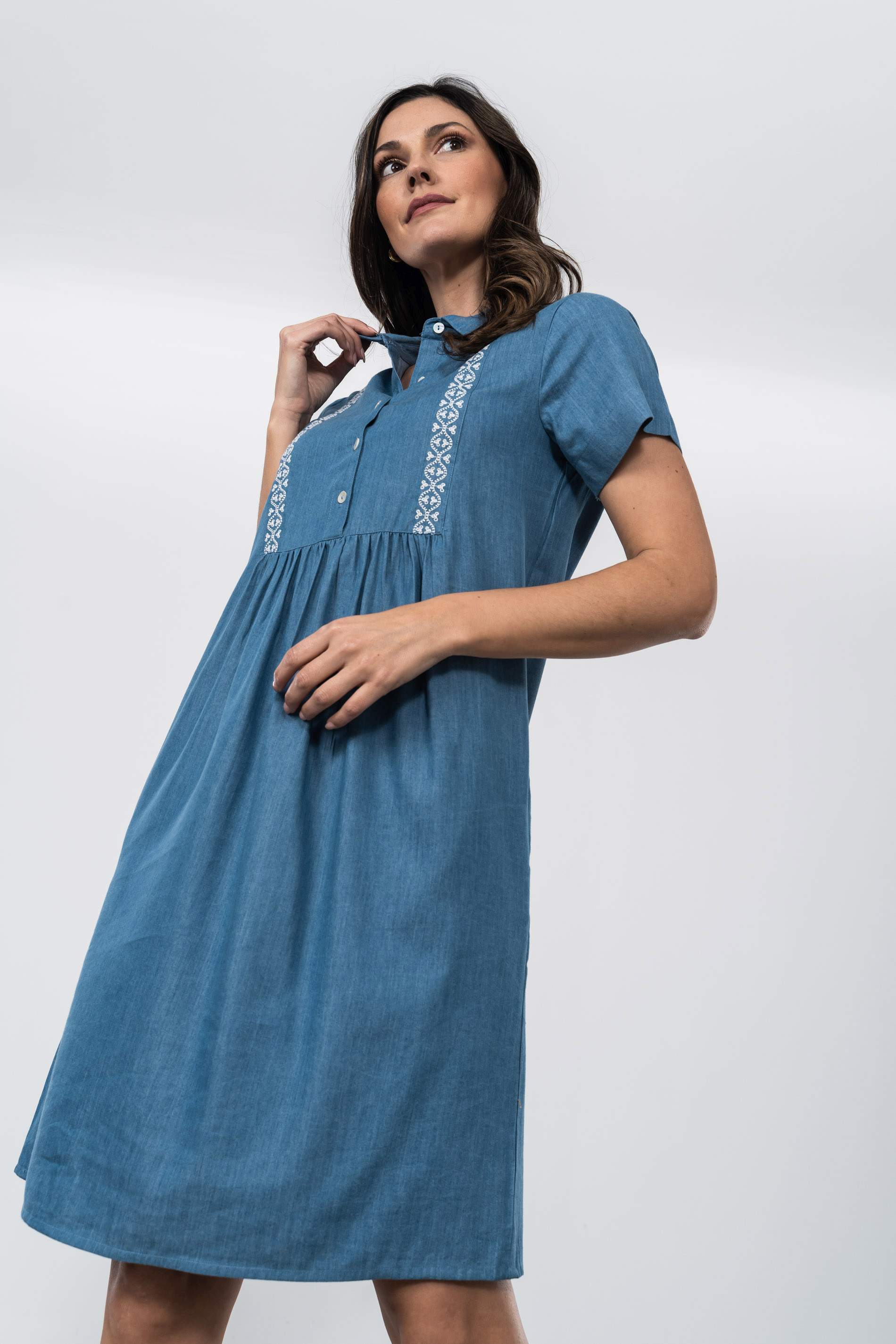 VESTIDO DENIM BORDADO ONDAS