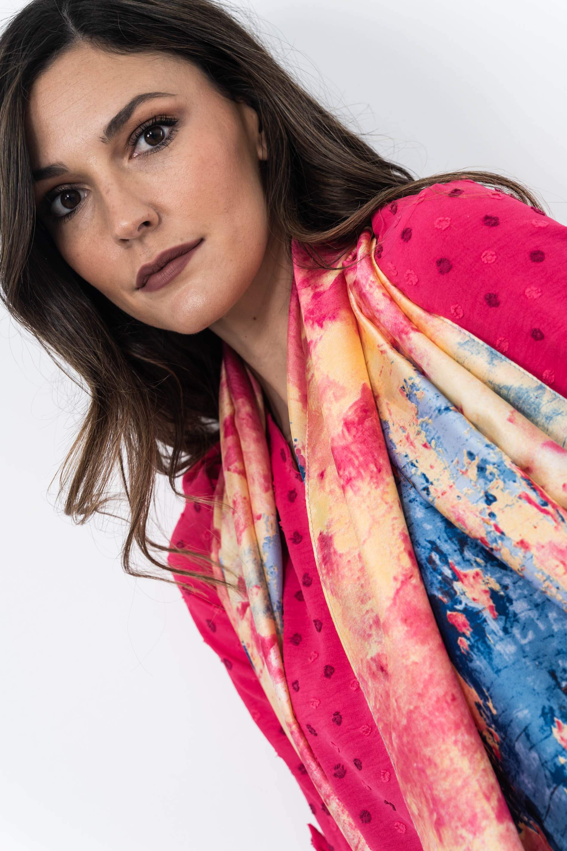 FOULARD ABSTRACTO EFECTO SEDA