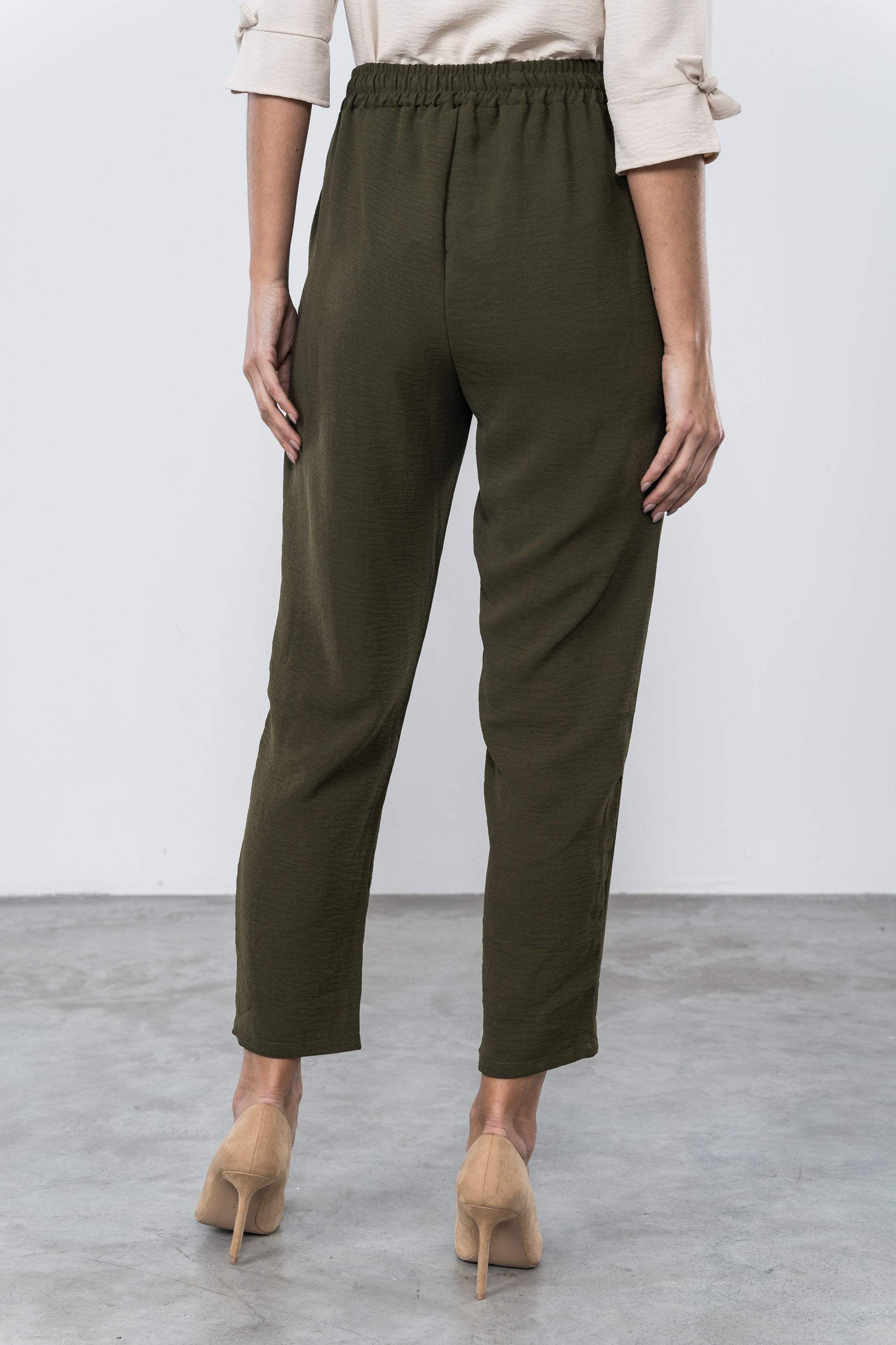 PANTALON HOLGADO KAKI