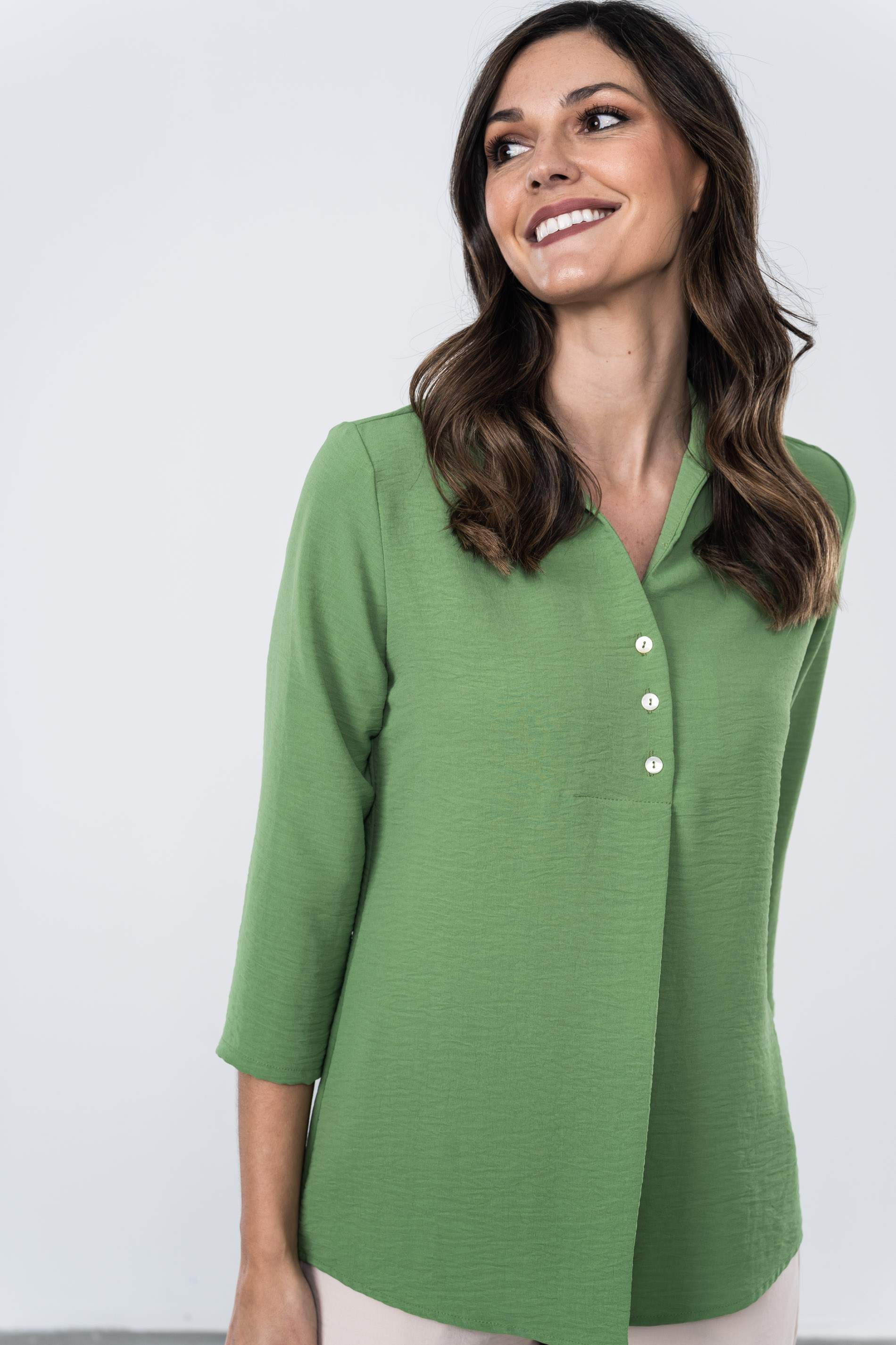 BLUSA BOTONES TABLA VERDE OLIVA