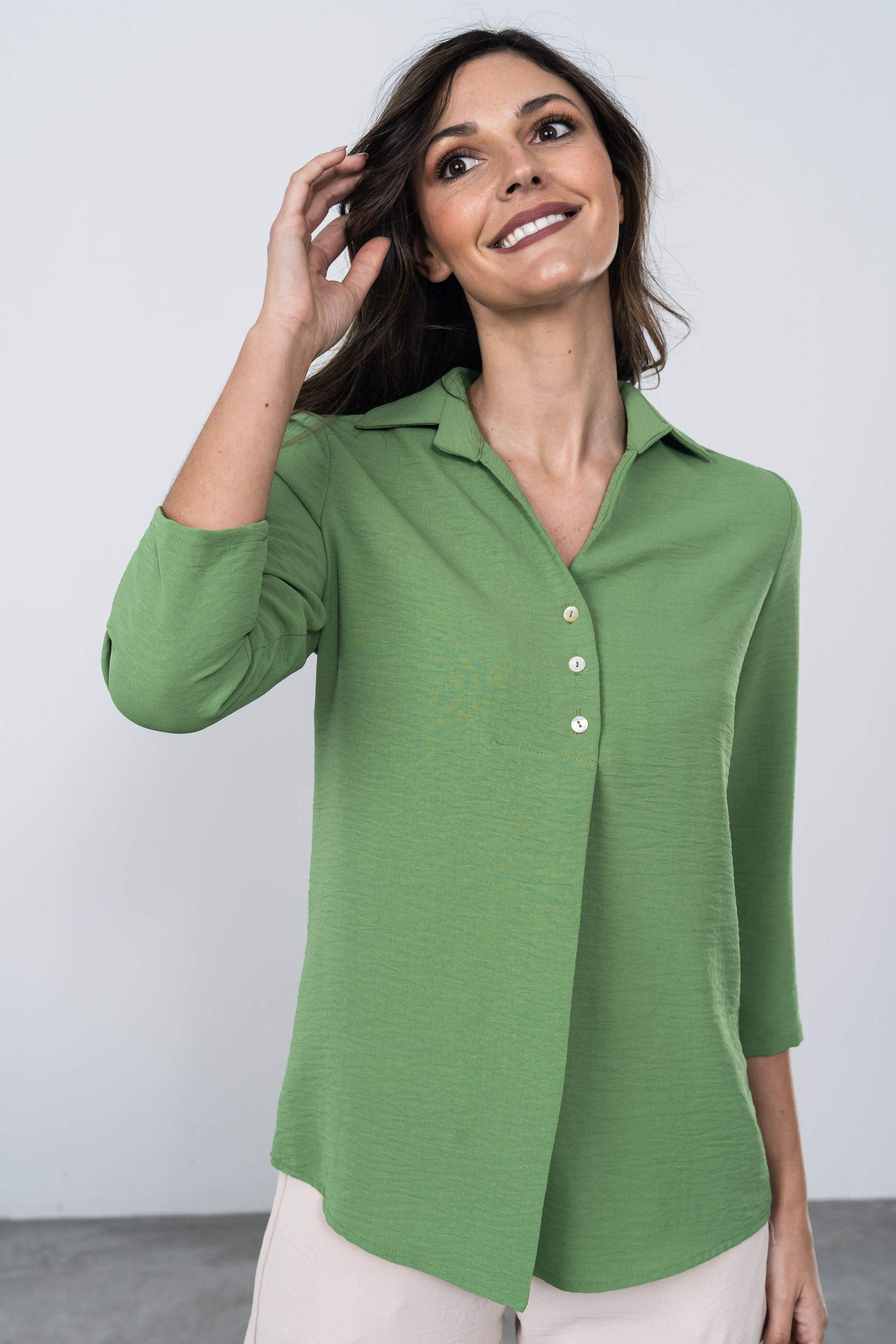 BLUSA BOTONES TABLA VERDE OLIVA