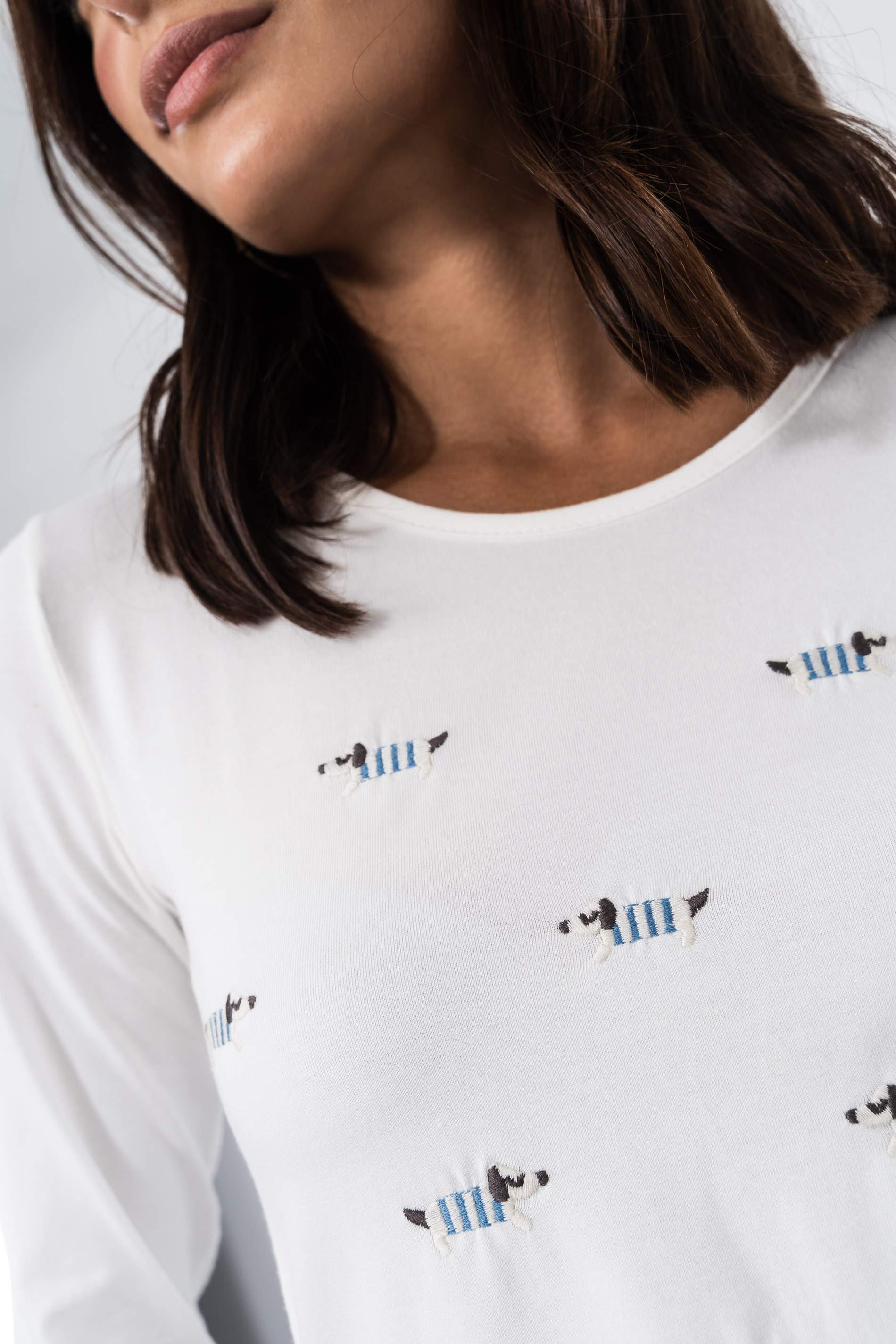 CAMISETA PERRITOS RAYA CRUDO