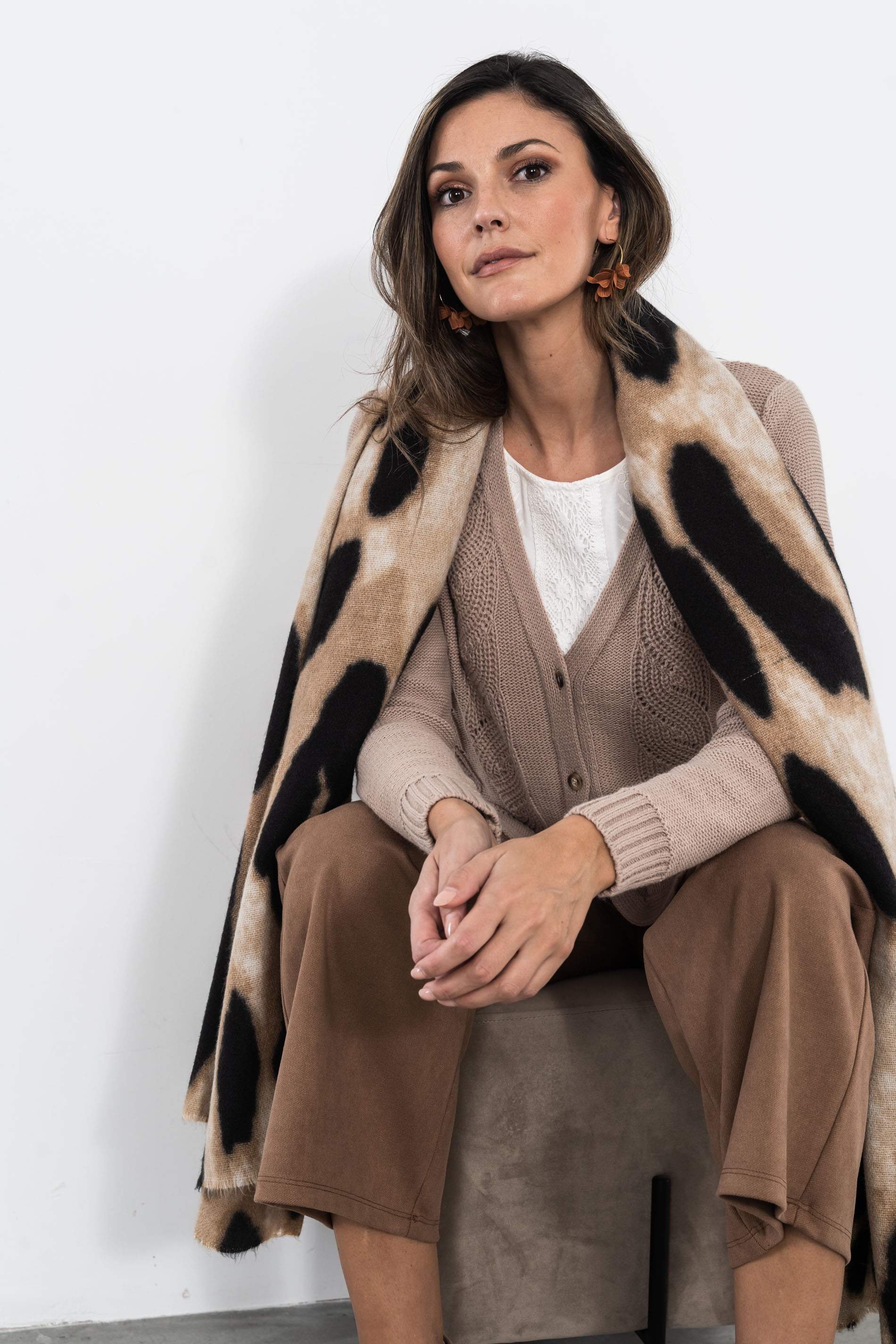 CAMISETA PUNTILLA Y BORDADO M/L 