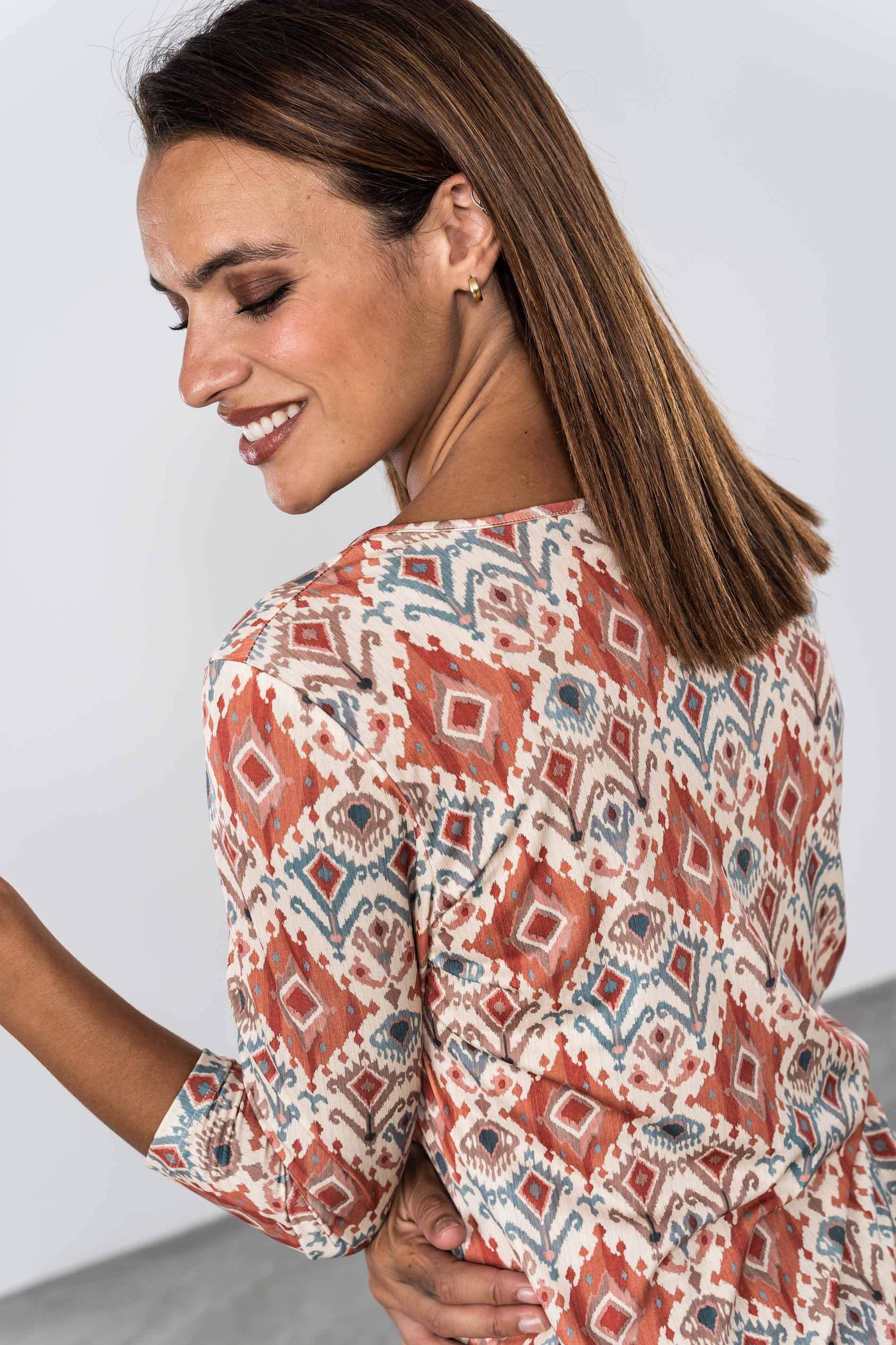 CAMISETA ÉTNICO CORAL