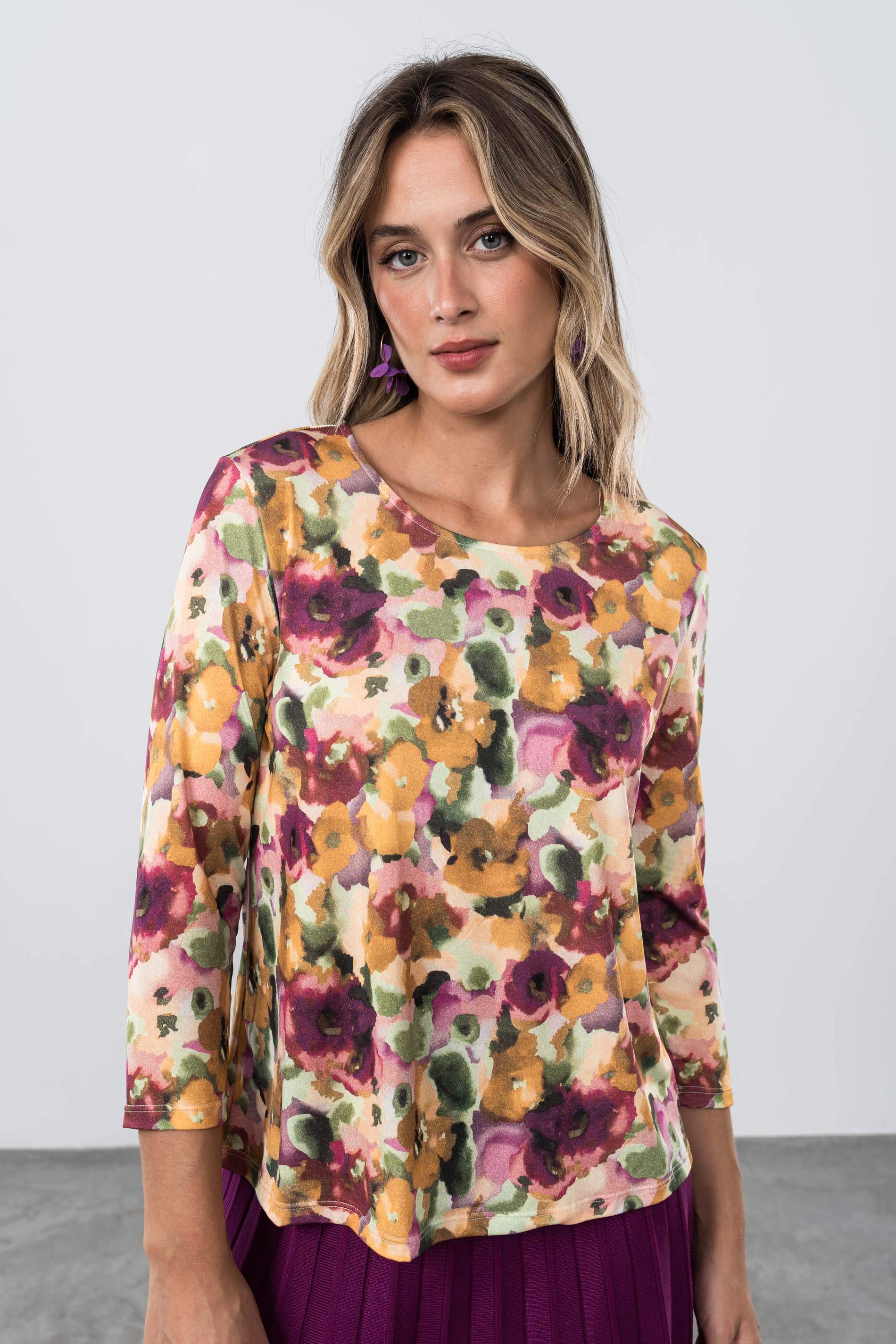 CAMISETA FLOR ACUARELA PÚRPURA