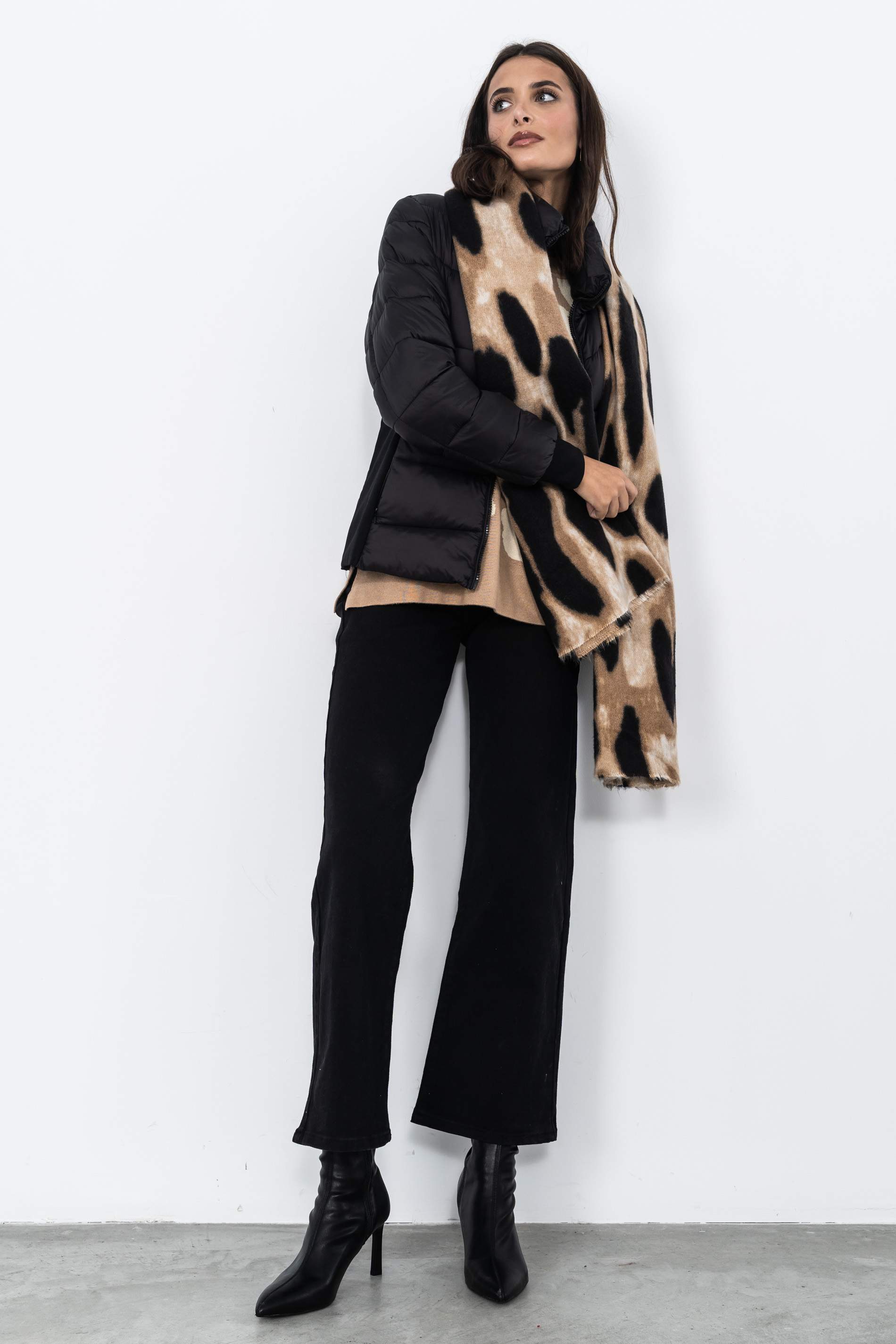 PARKA COSTADILLO ELÁSTICO NEGRO
