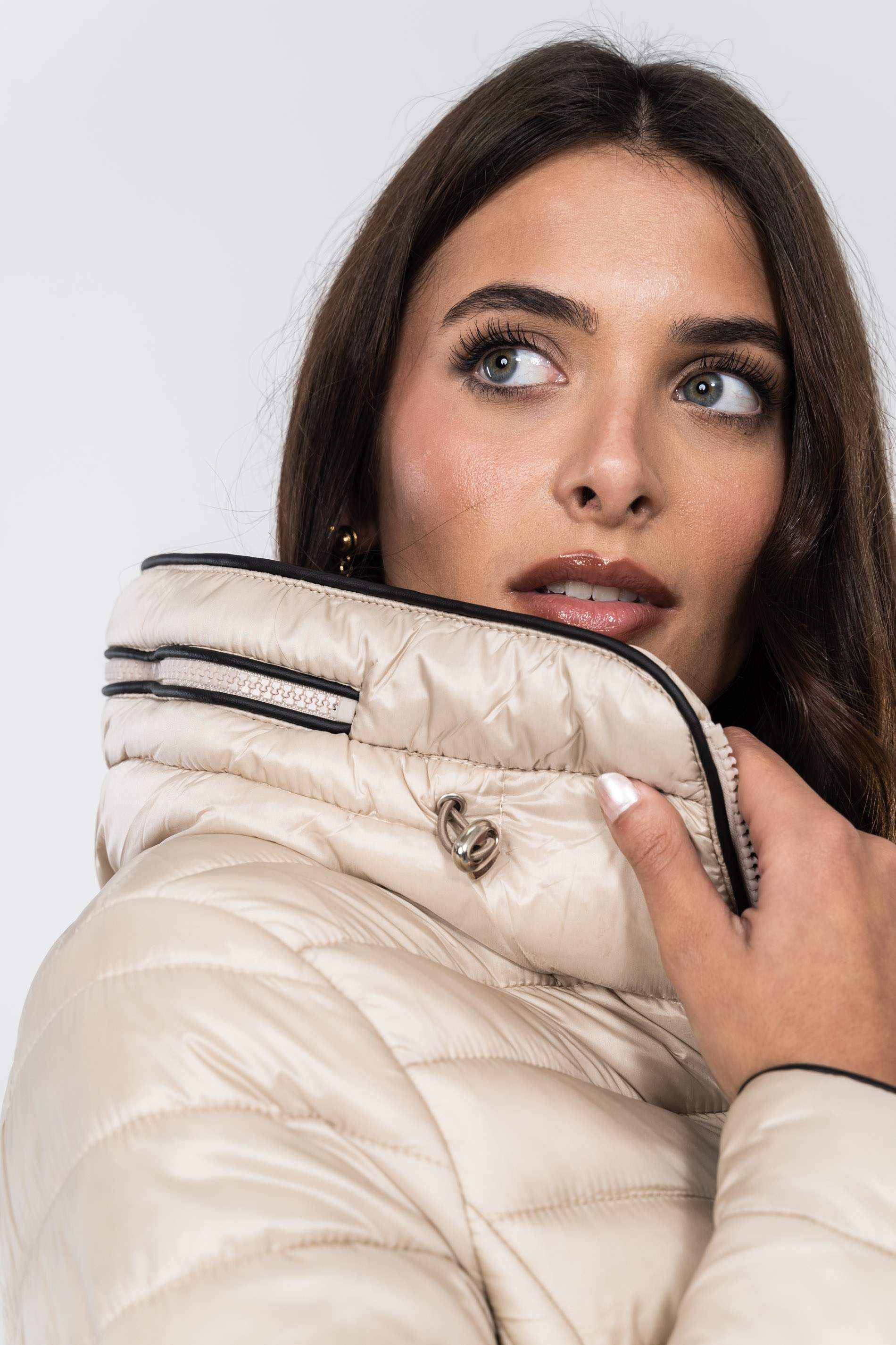 PARKA VIVOS CUELLO BEIGE