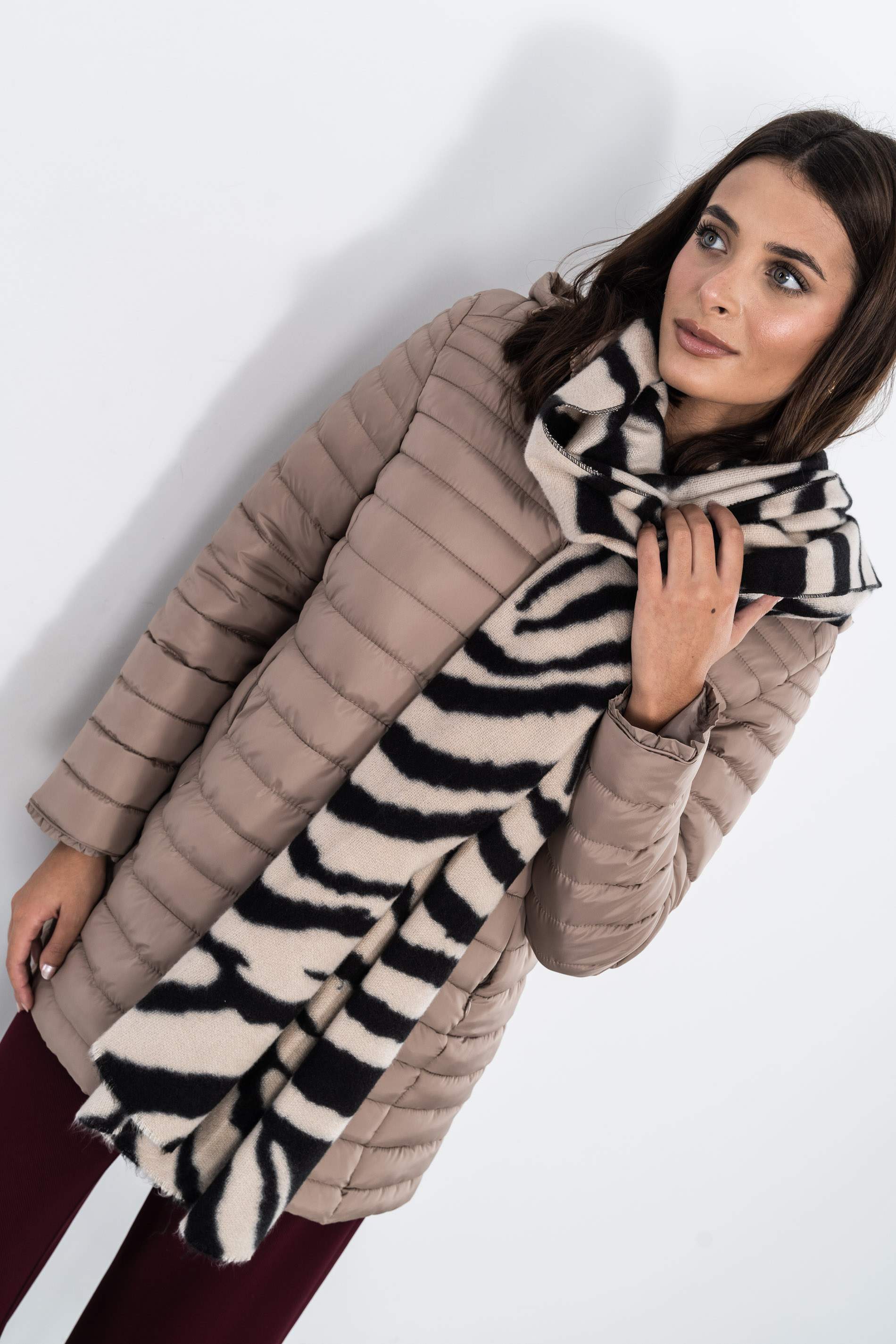 PARKA VOLANTE DECORATIVO TAUPE