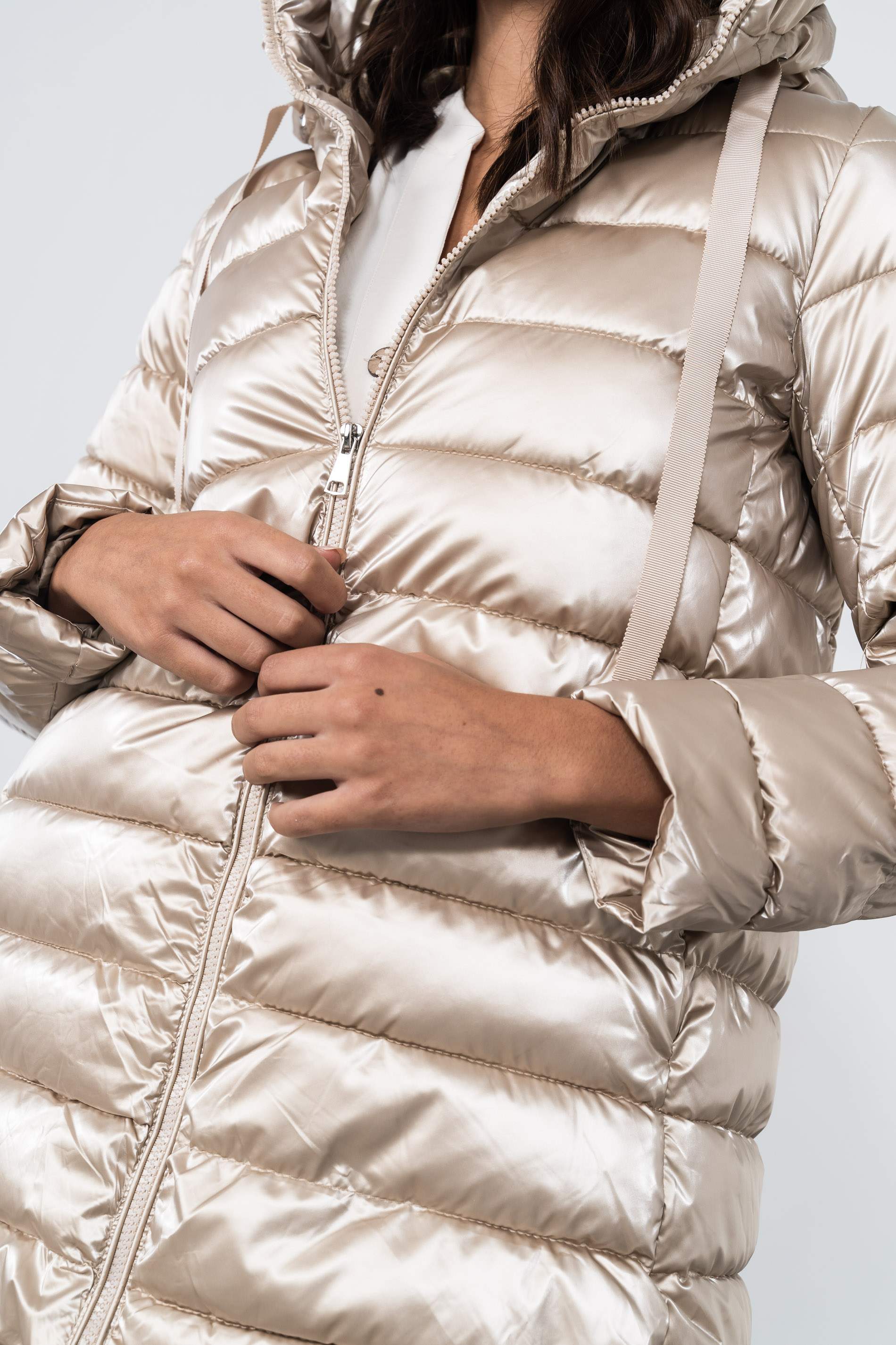 PARKA CAPUCHA ORO