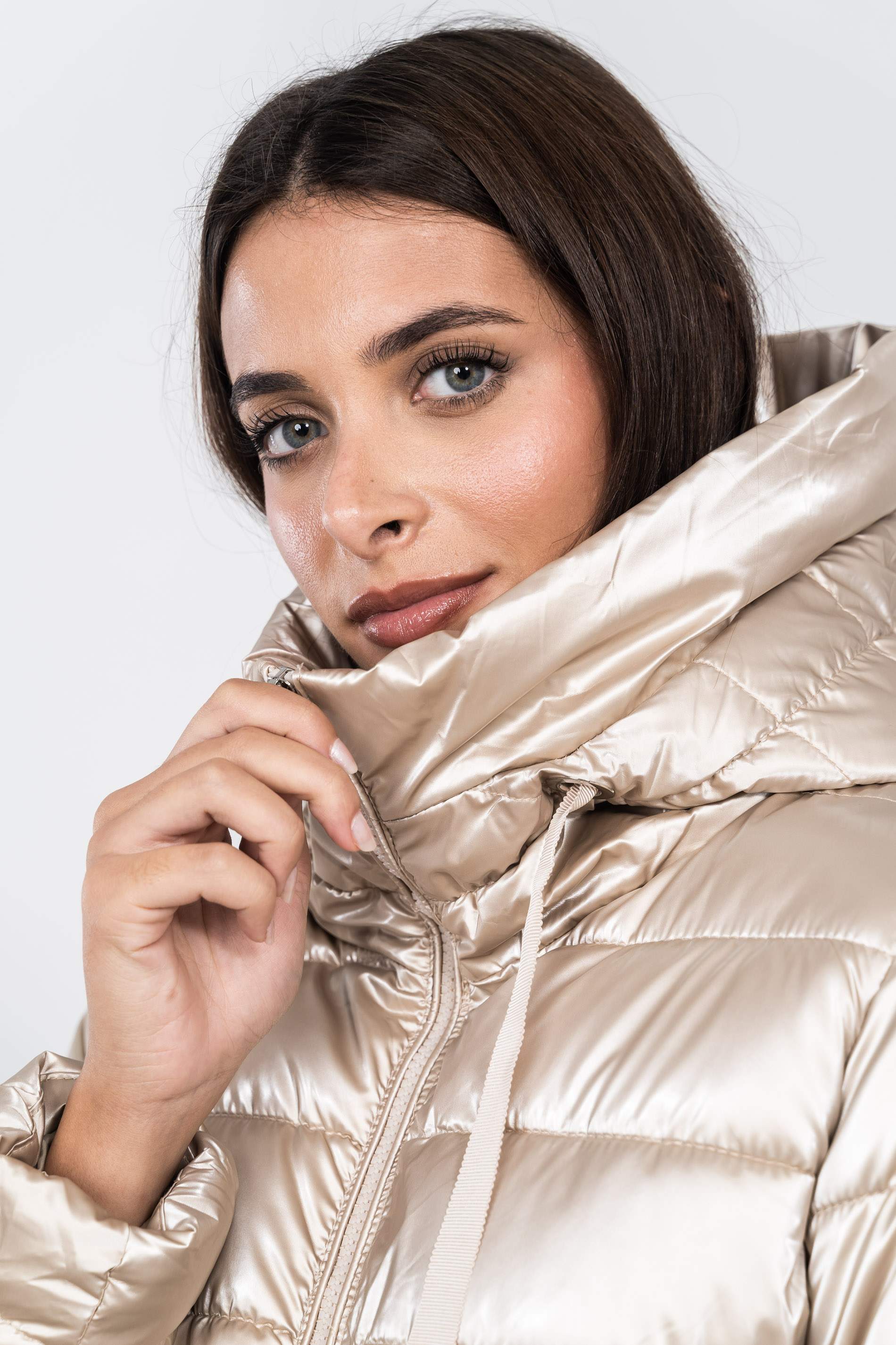 PARKA CAPUCHA ORO