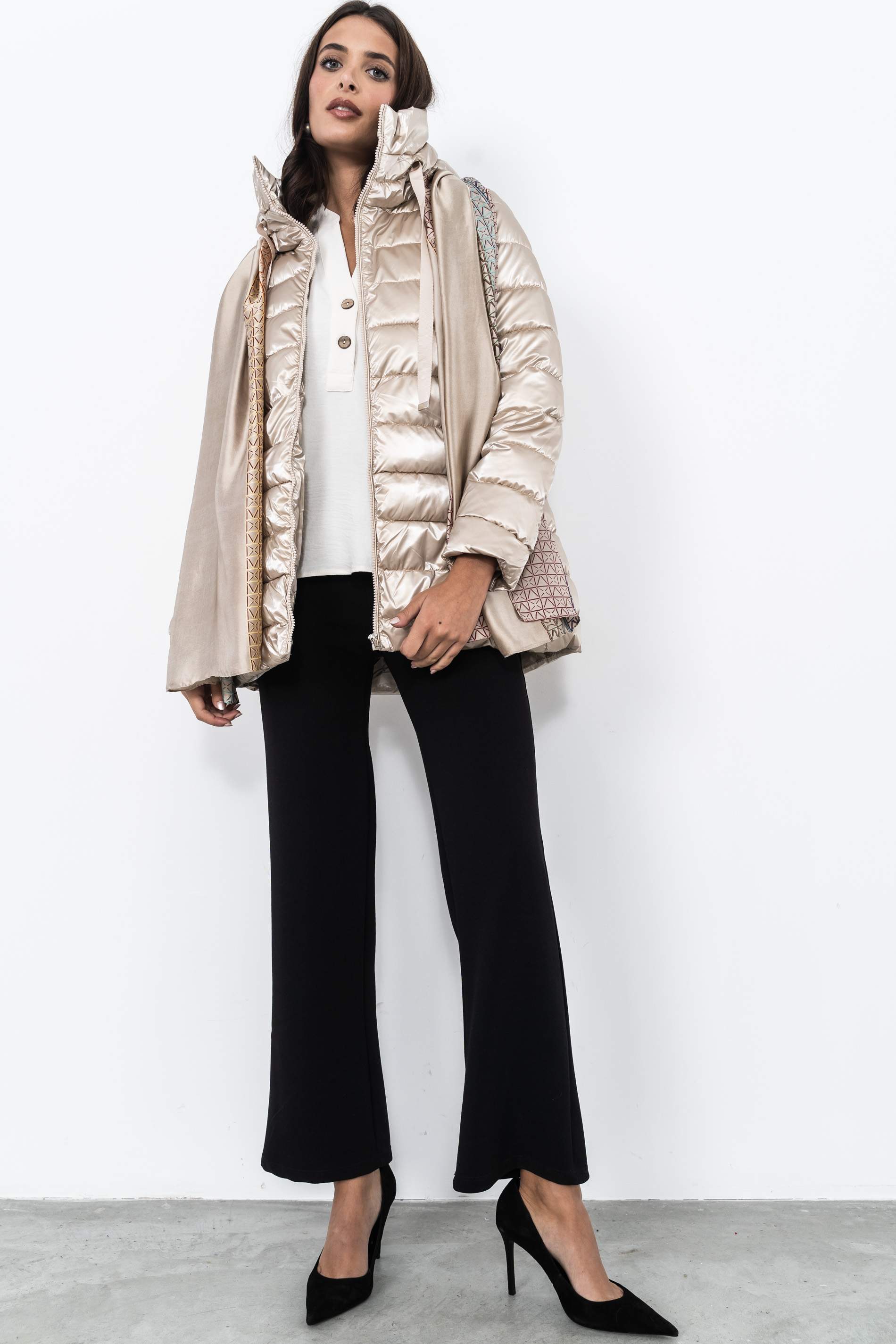 PARKA CAPUCHA ORO