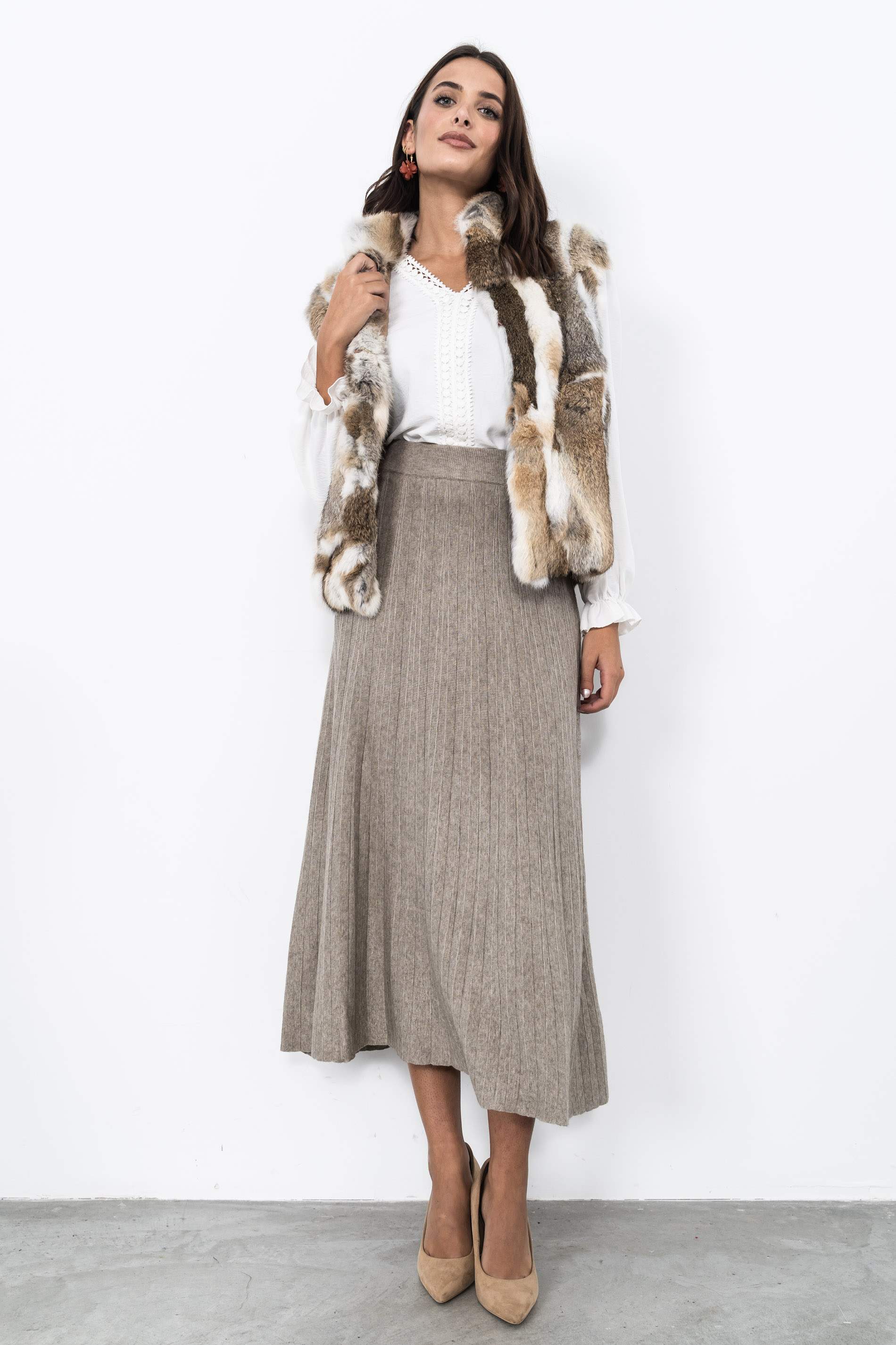 FALDA PUNTO PLISADA CAMEL