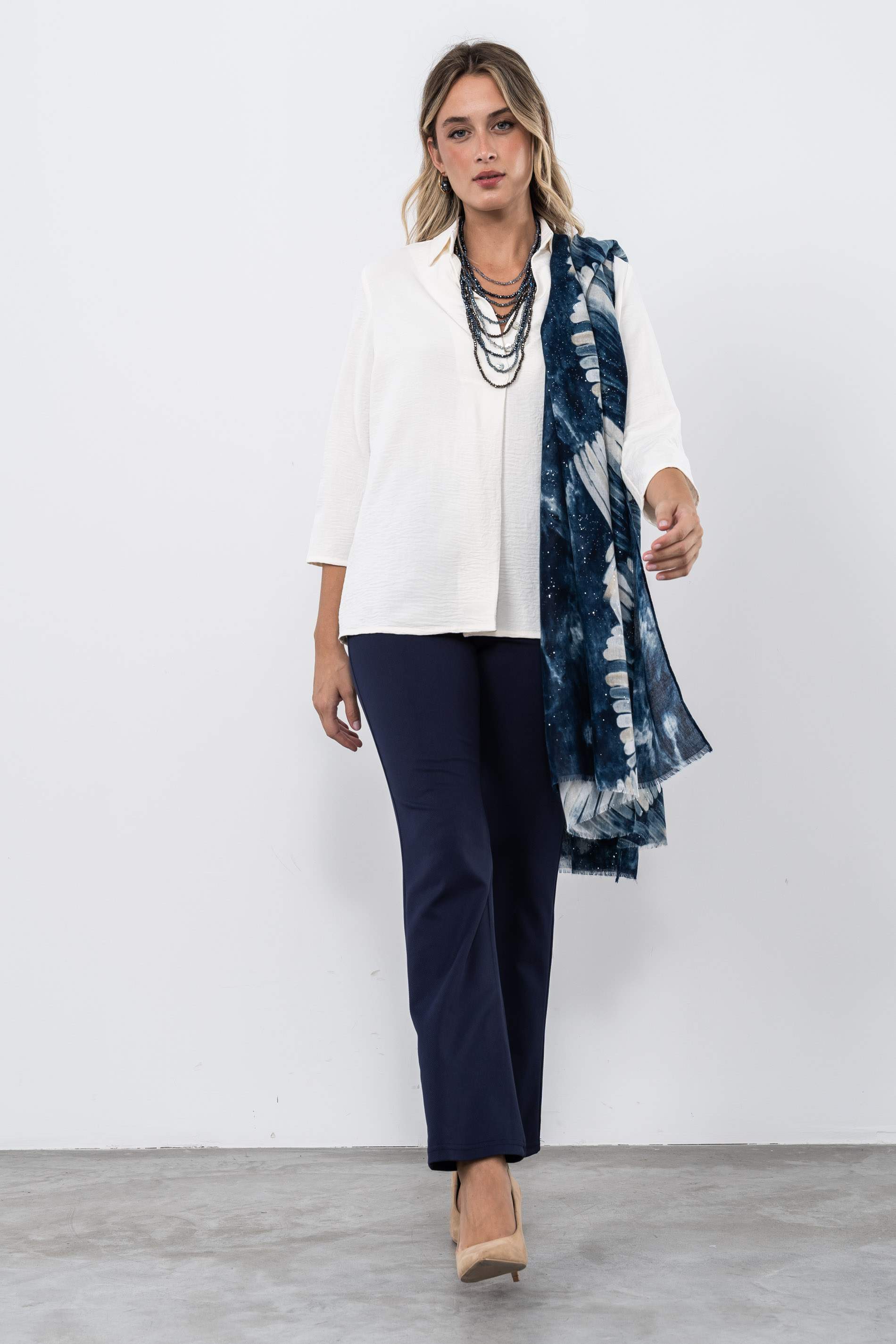 FOULARD TRAZOS DETALLE ORO