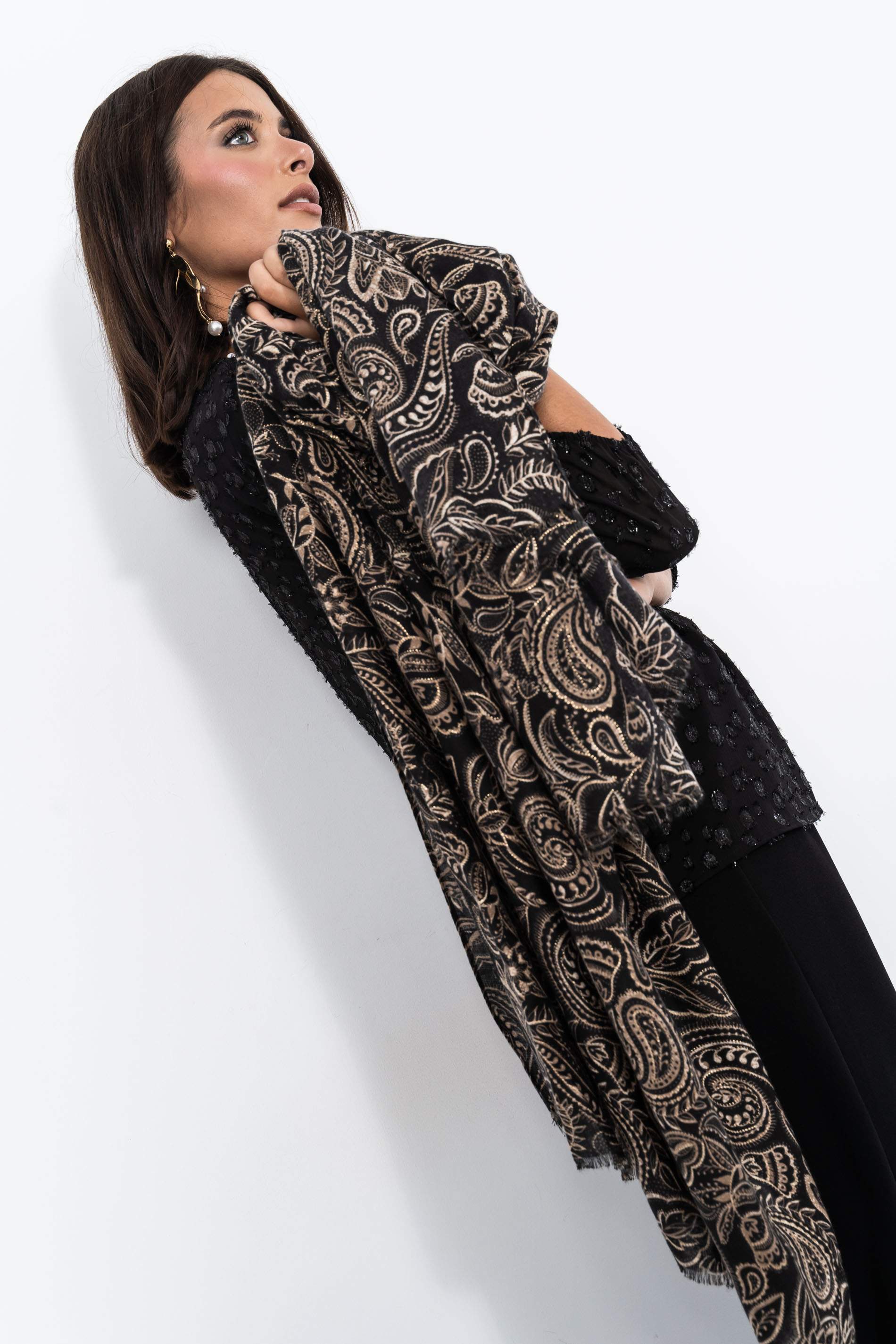FOULARD NEGRO CACHEMIRE OROS