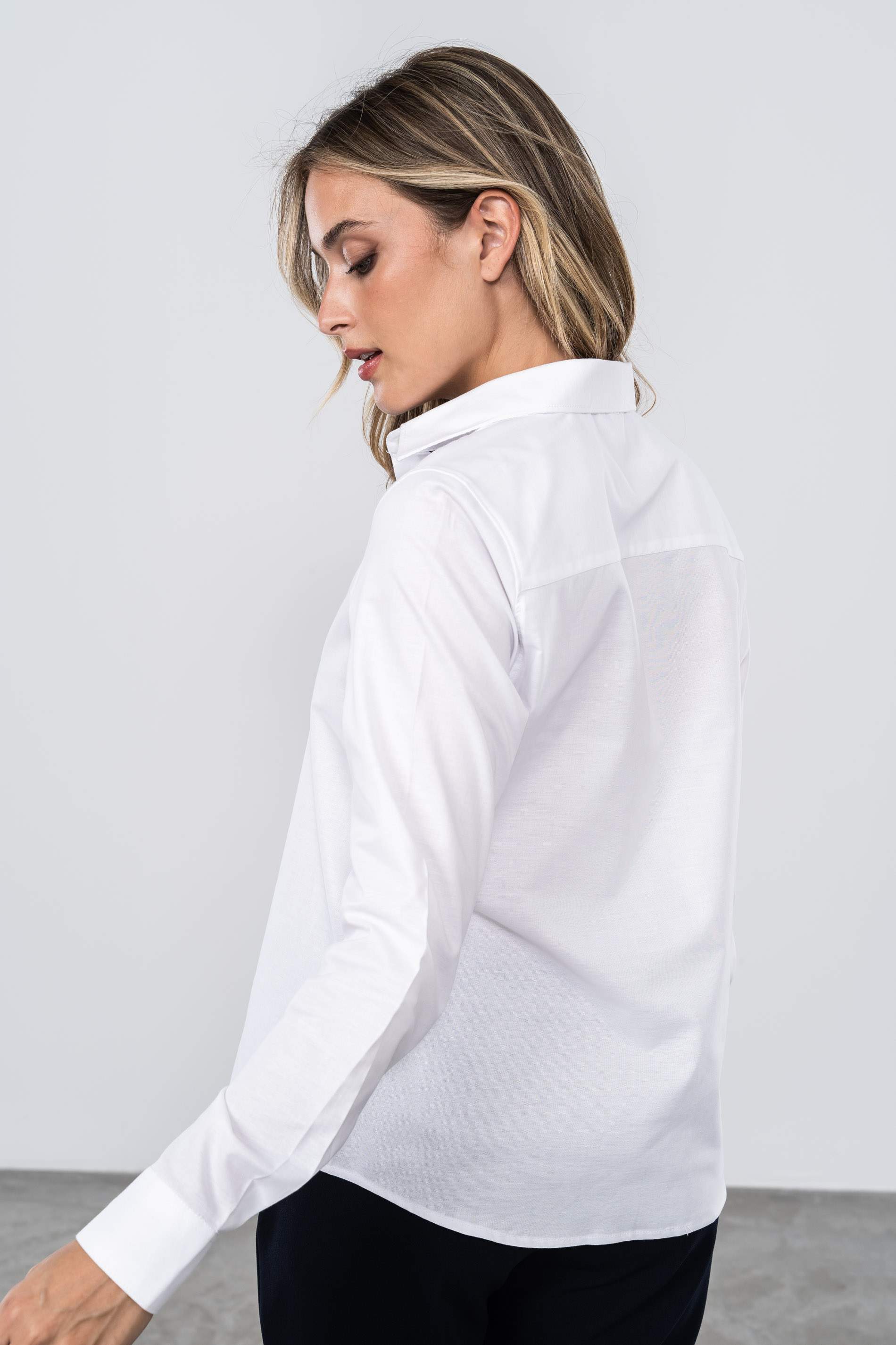 CAMISA DETALLE CONTRASTE BLANCO