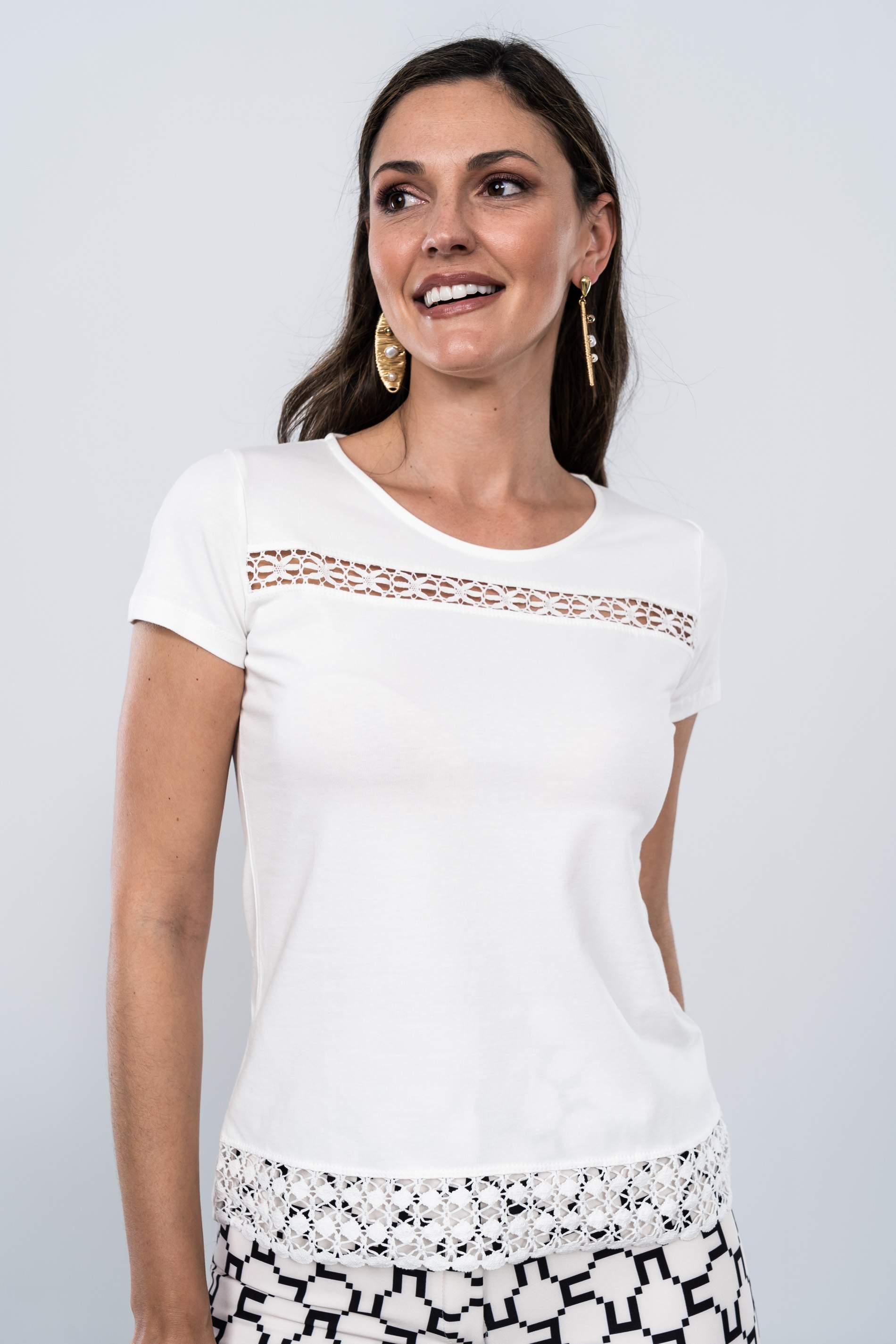 CAMISETA ENTREDÓS PECHO