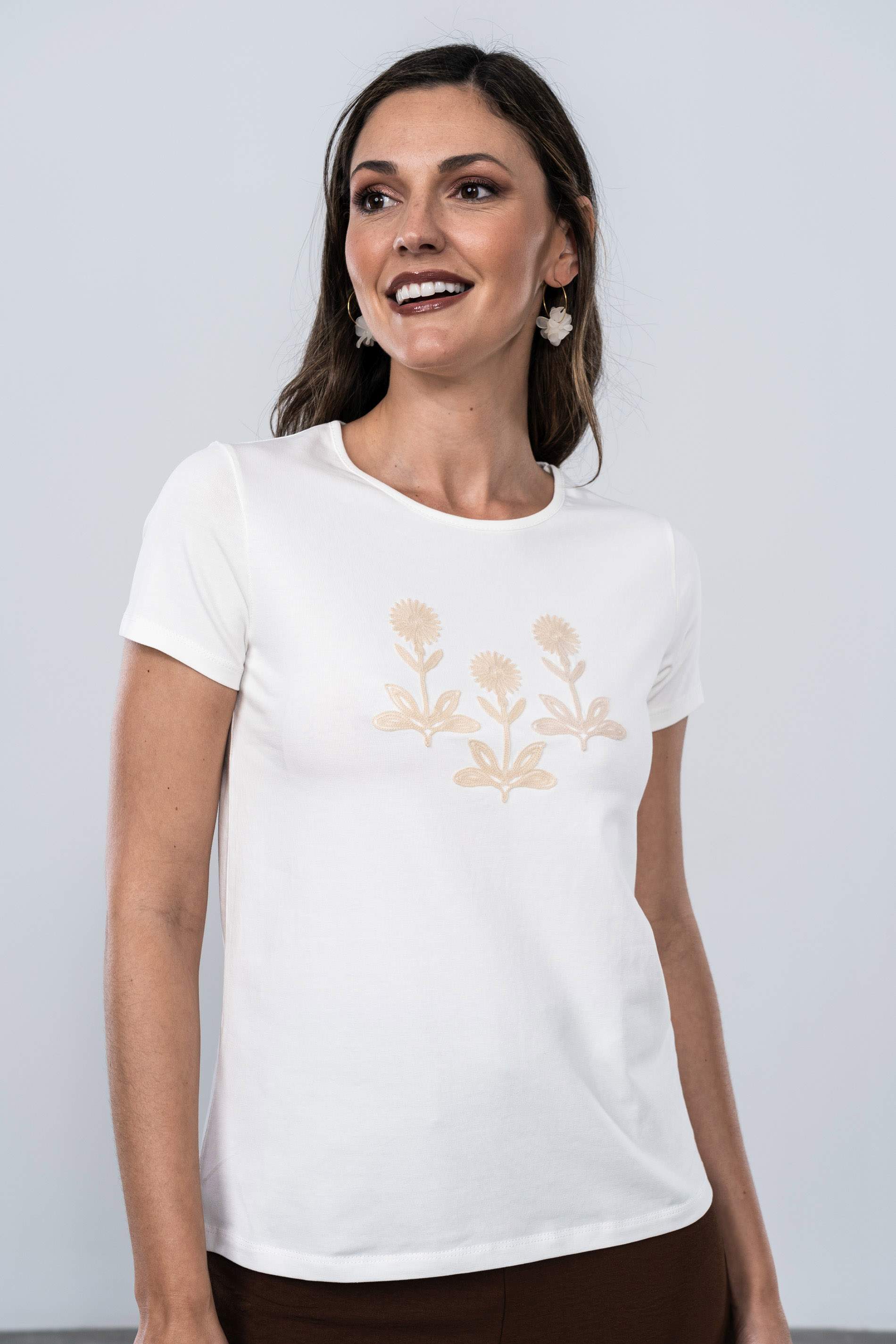 CAMISETA BORDADO CORDÓN CRUDO