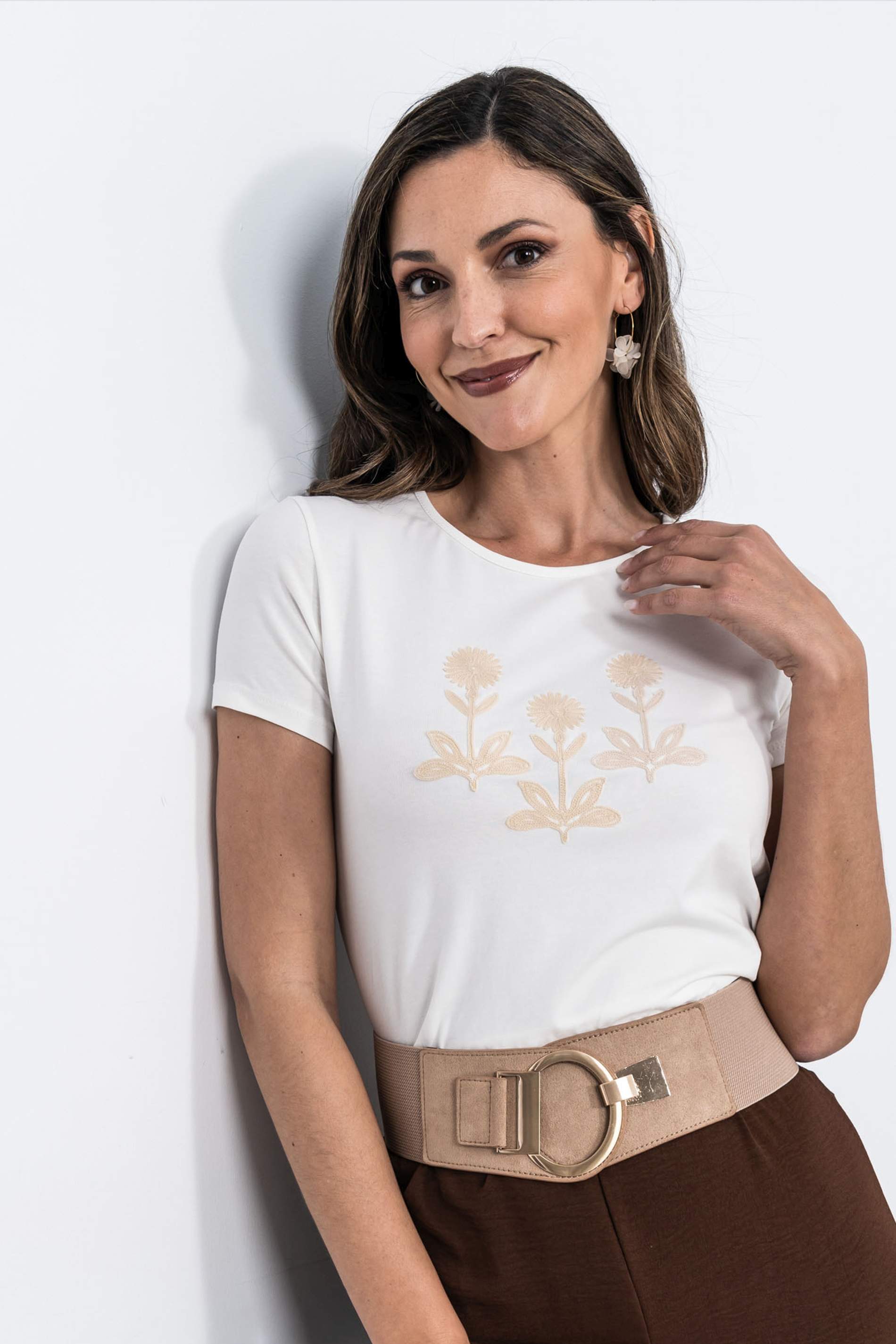 CAMISETA BORDADO CORDÓN CRUDO