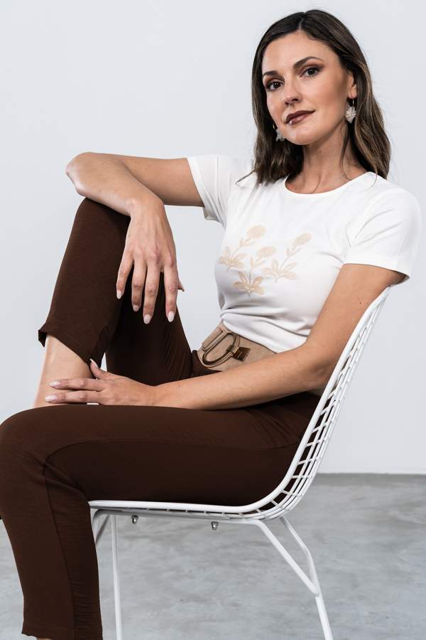 CAMISETA BORDADO CORDÓN CRUDO