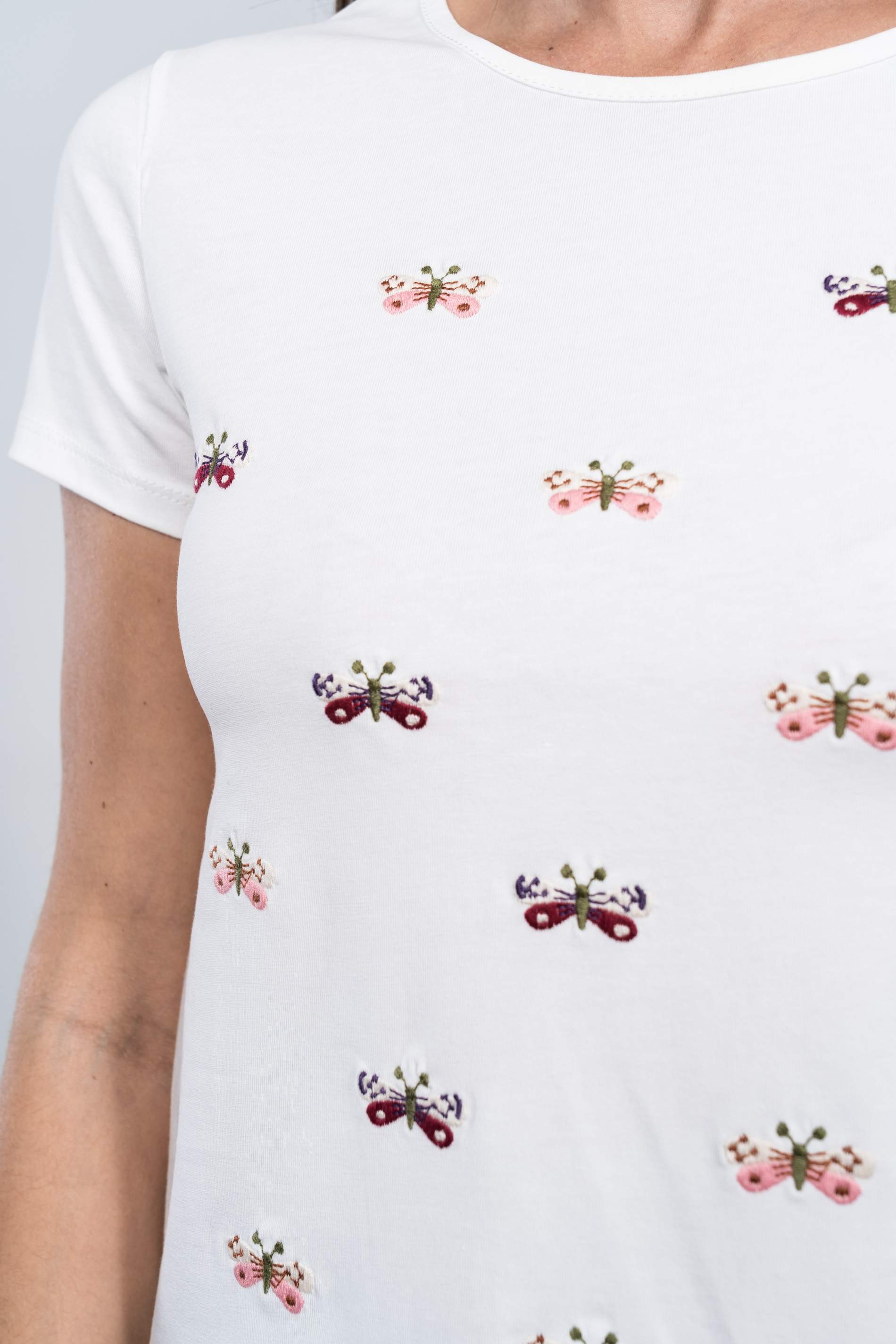 CAMISETA MARIPOSAS COLOR