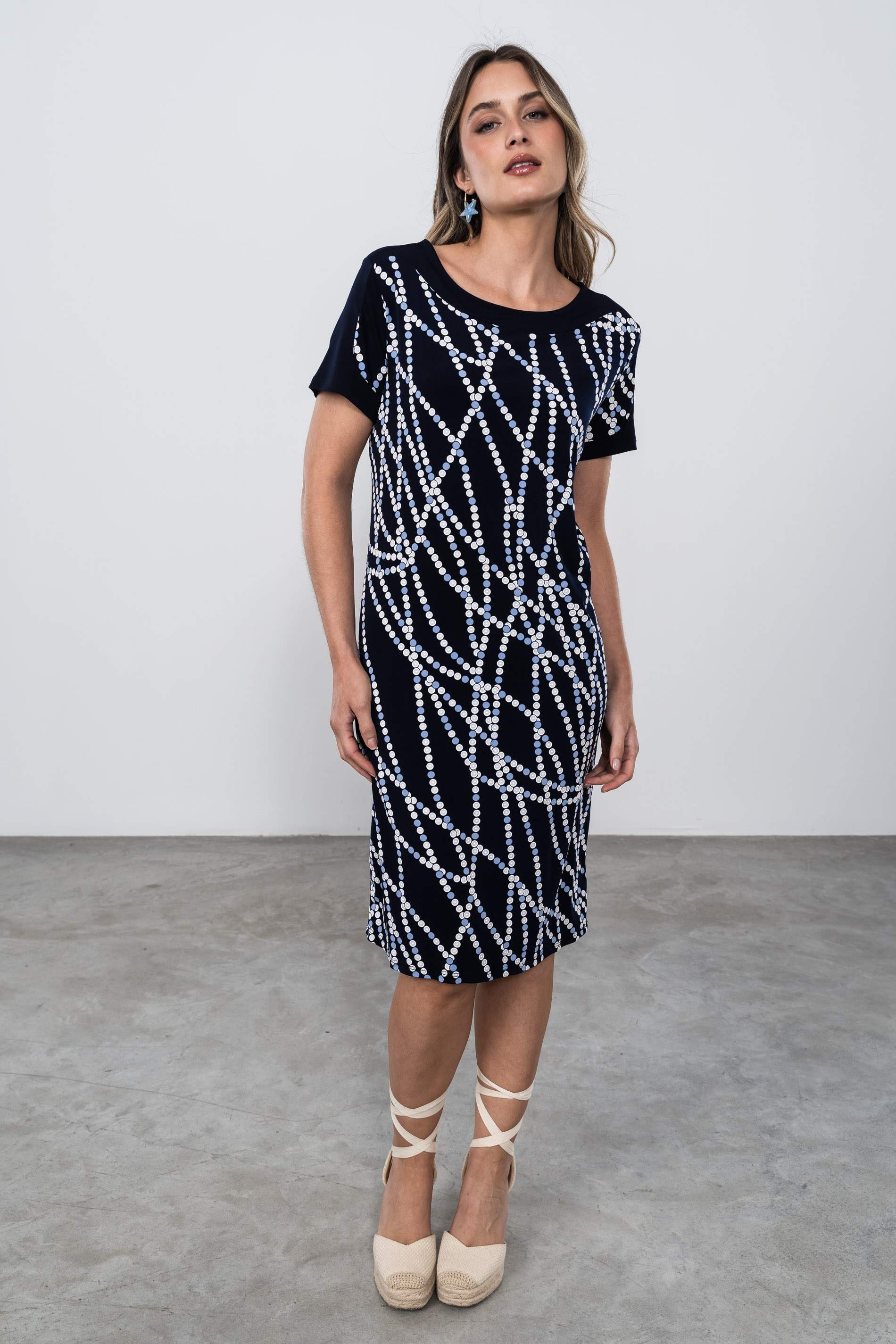 VESTIDO RECTO COMBINADO TOPOS