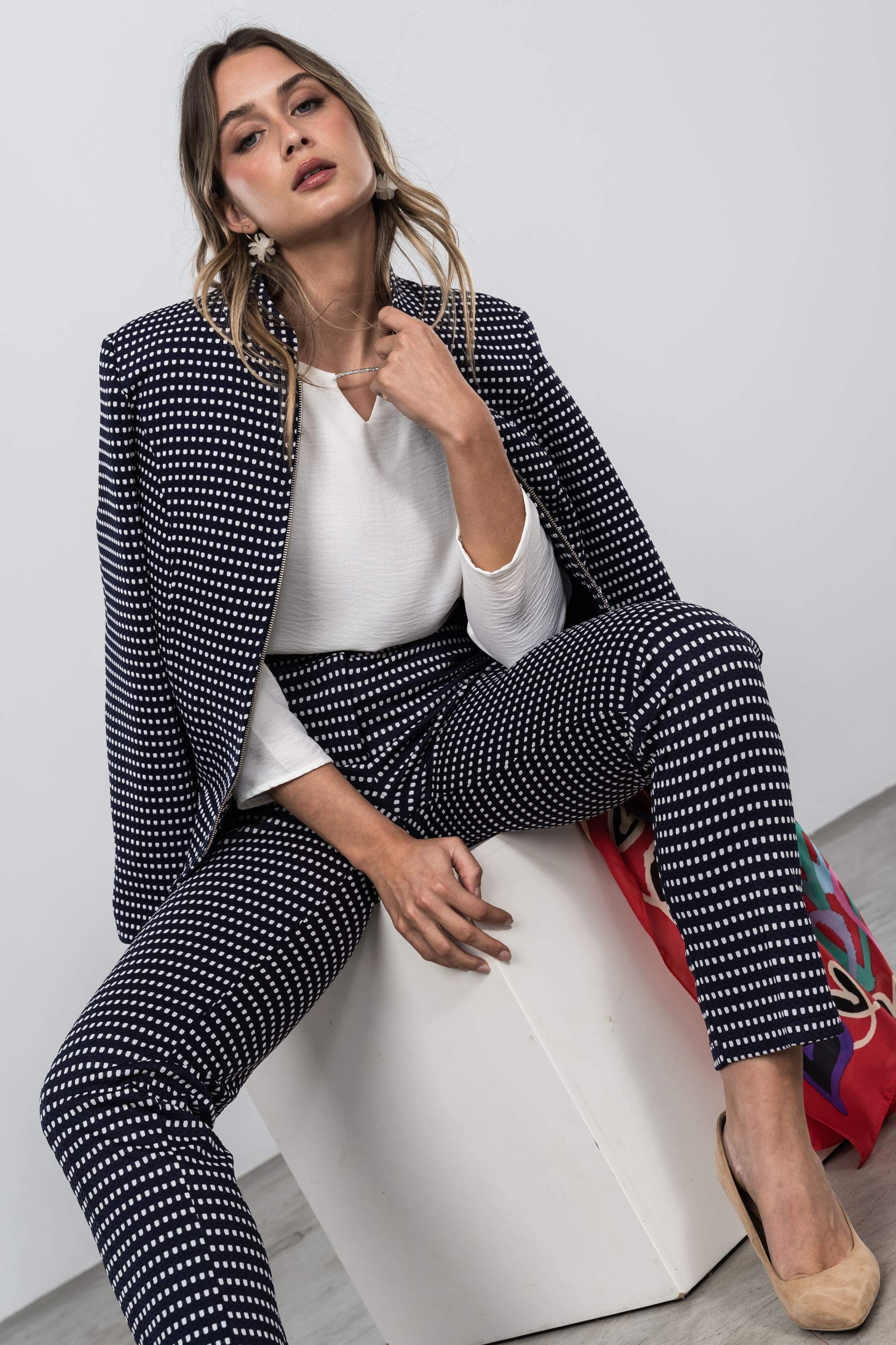 CHAQUETA CREMALLERA JACQUARD MARINO