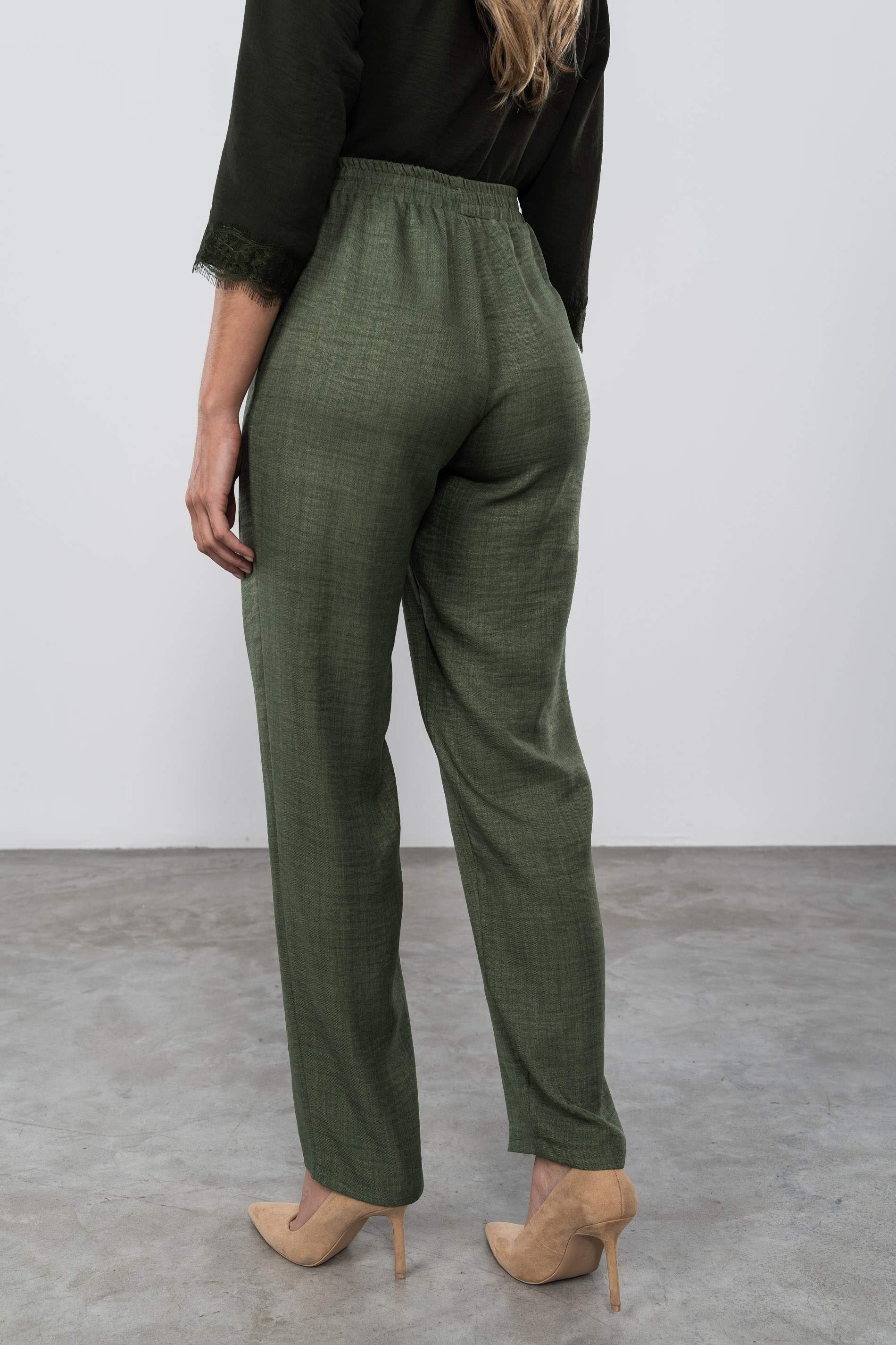 PANTALÓN HOLGADO GOMA KAKI