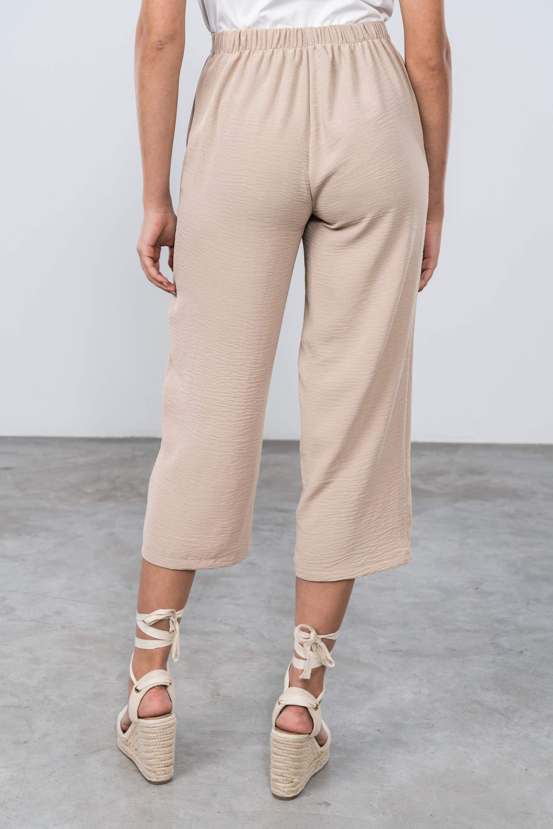 PANTALÓN CROP ARENA