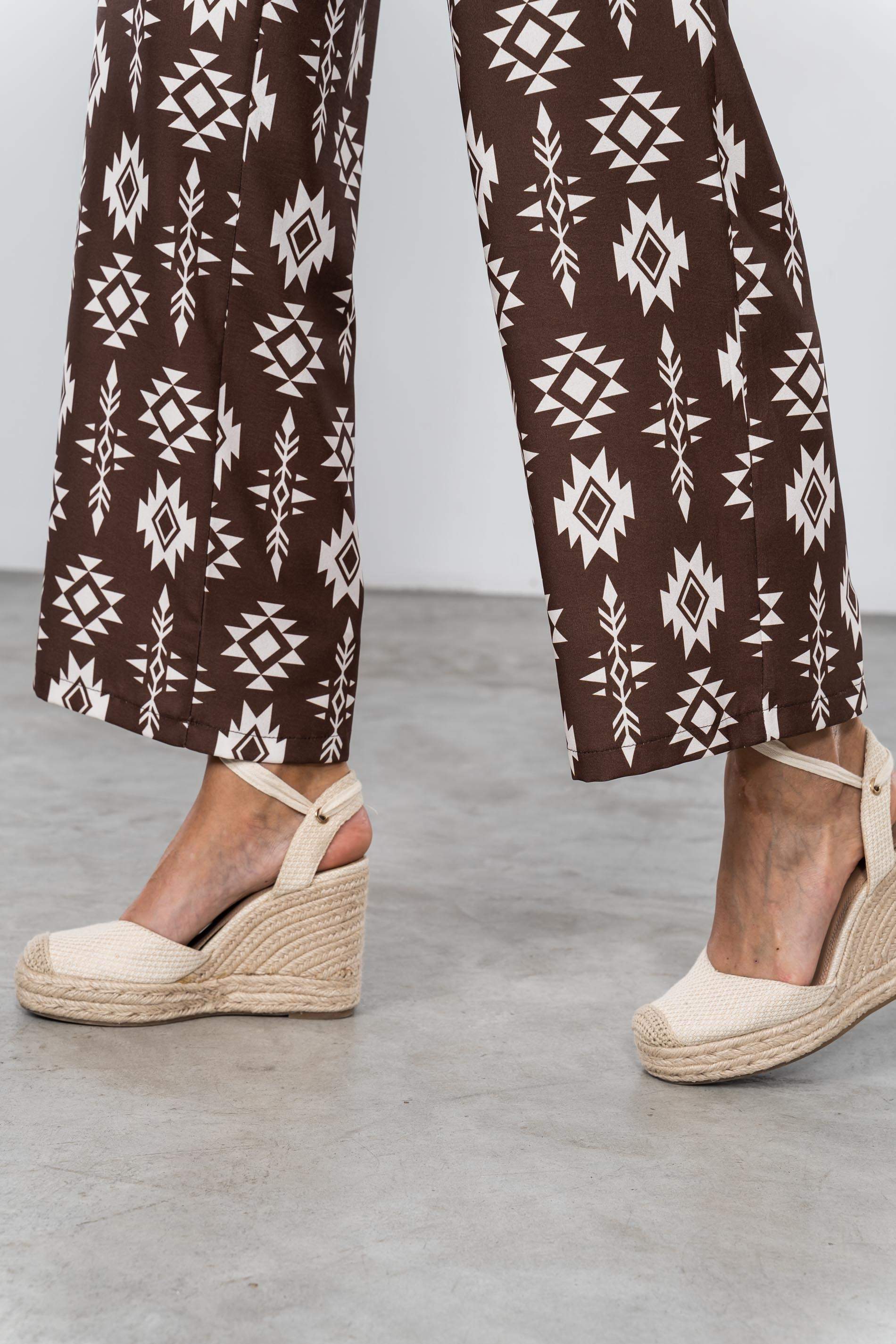 PANTALÓN ESTAMPADO AZTECA MARRÓN