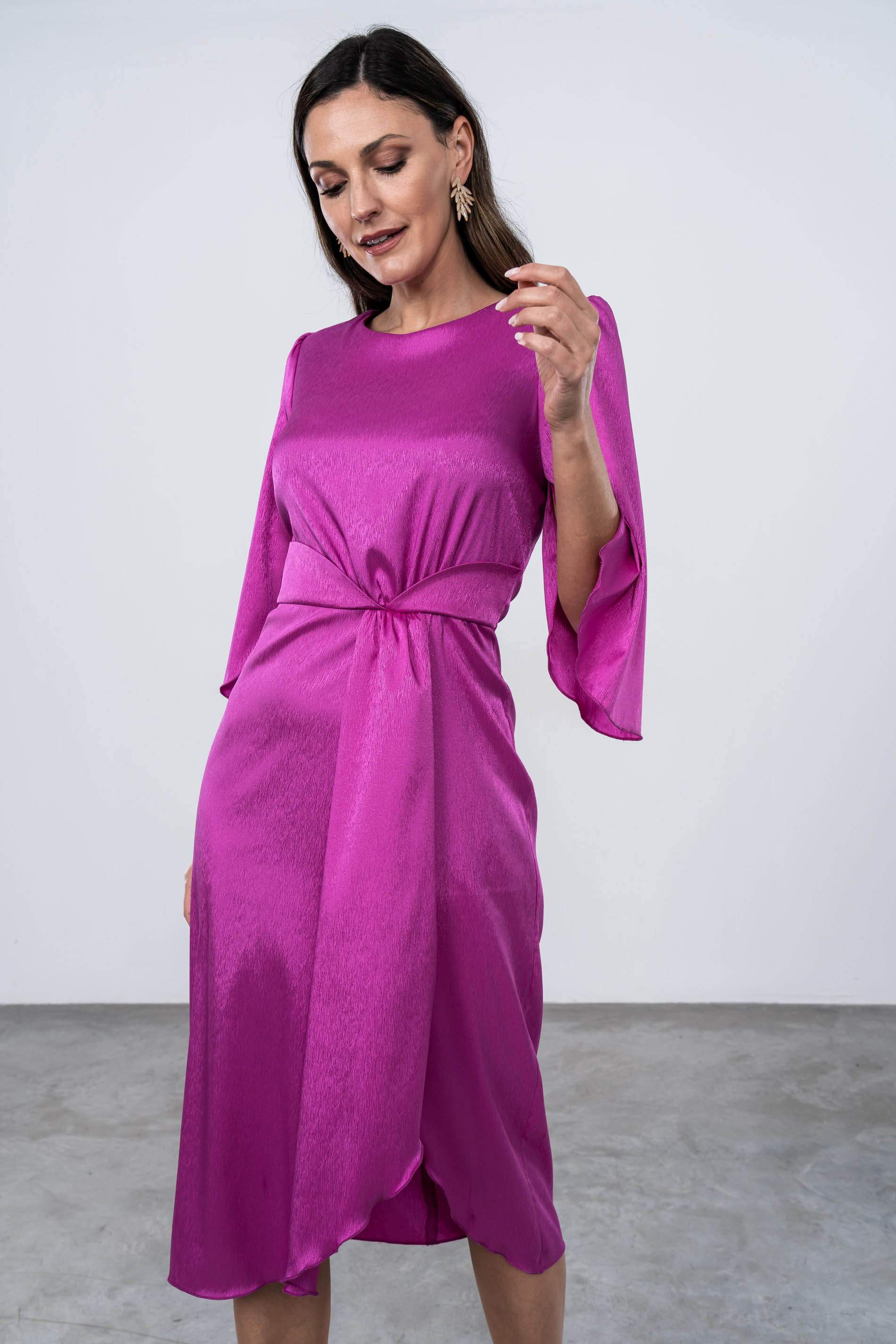 VESTIDO SATINADO MANGA CAPA BUGANVILLA