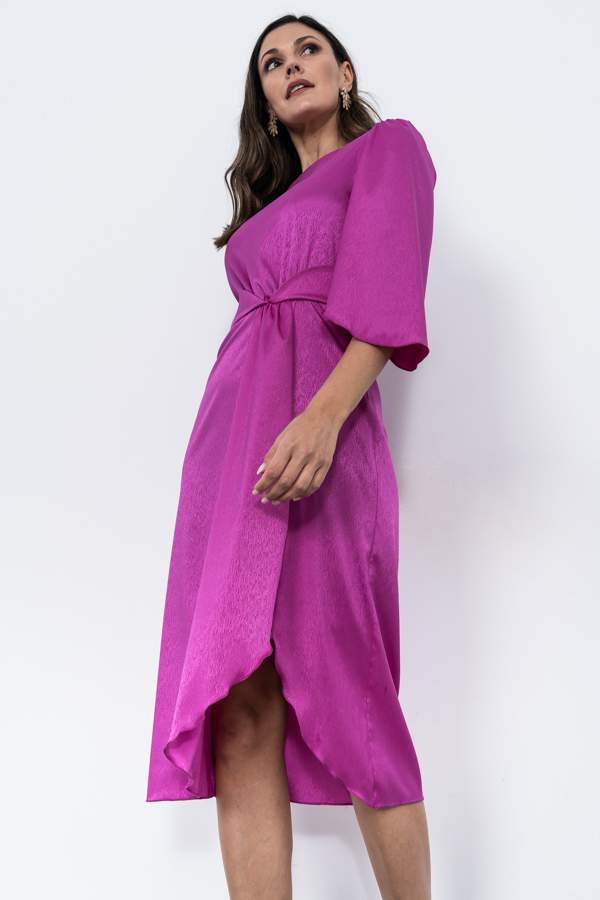VESTIDO SATINADO MANGA CAPA BUGANVILLA