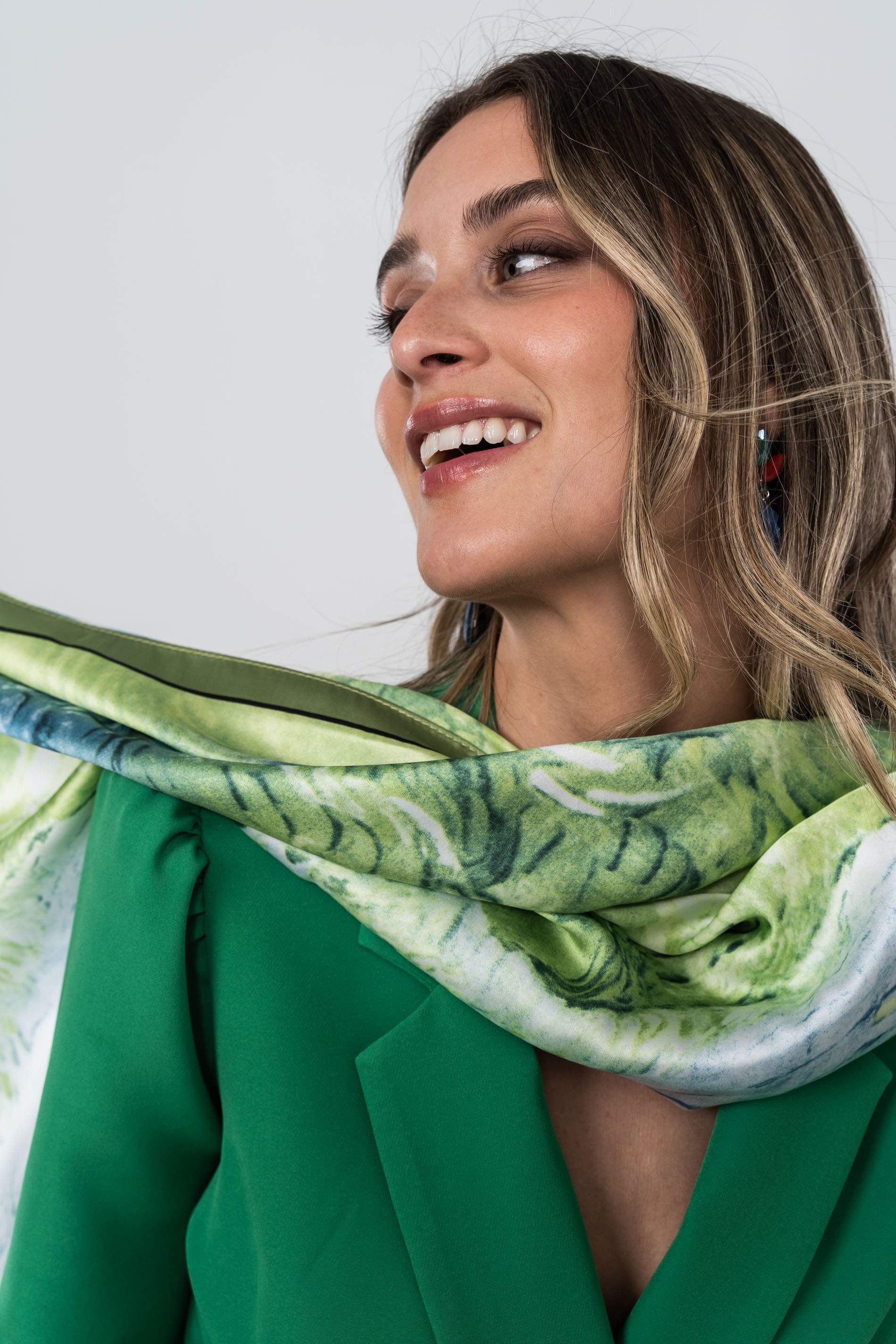 CHAQUETA PUÑO FRUNCES VERDE