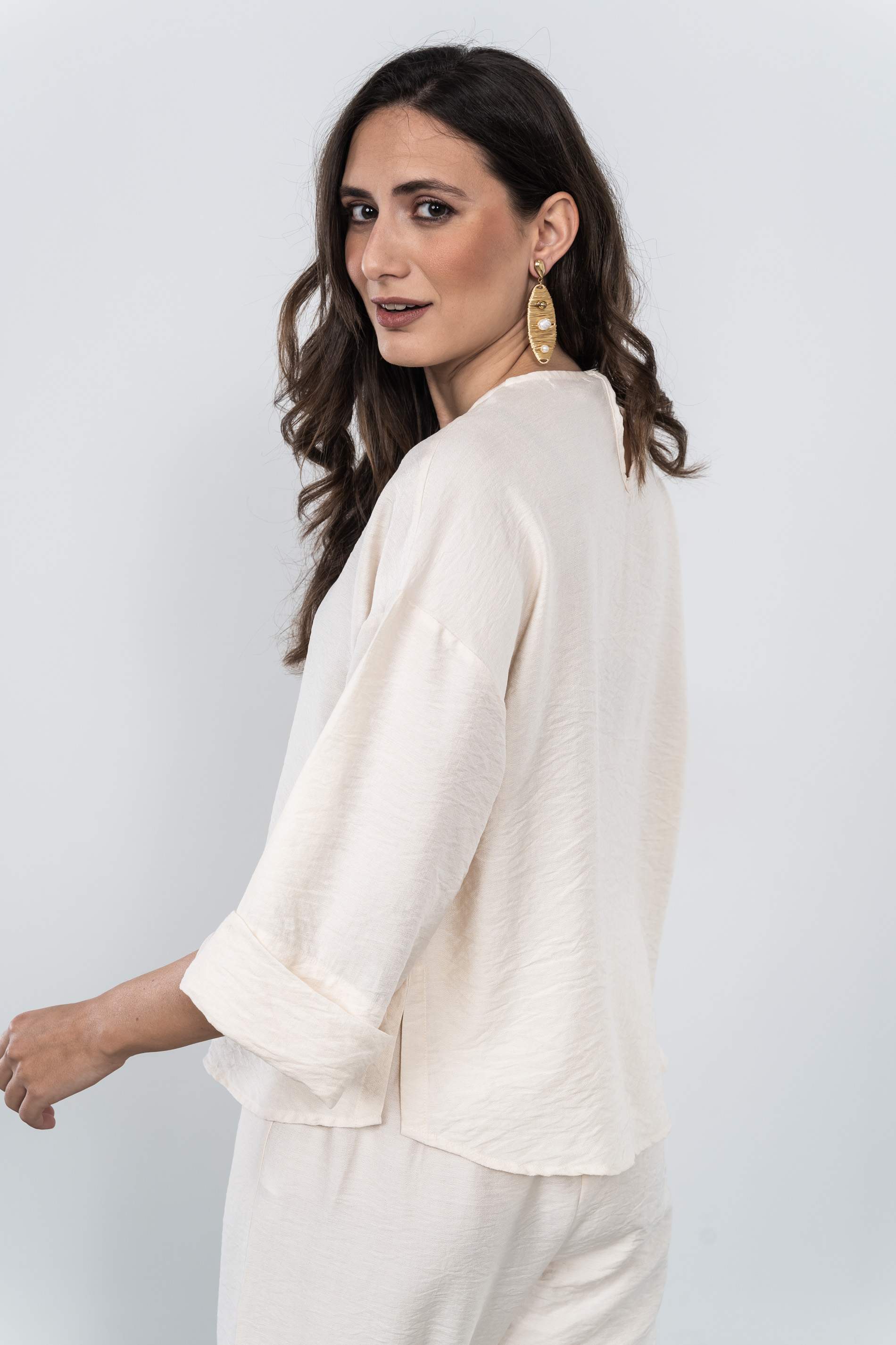 BLUSA RÚSTICA PUÑO VUELTO CRUDO