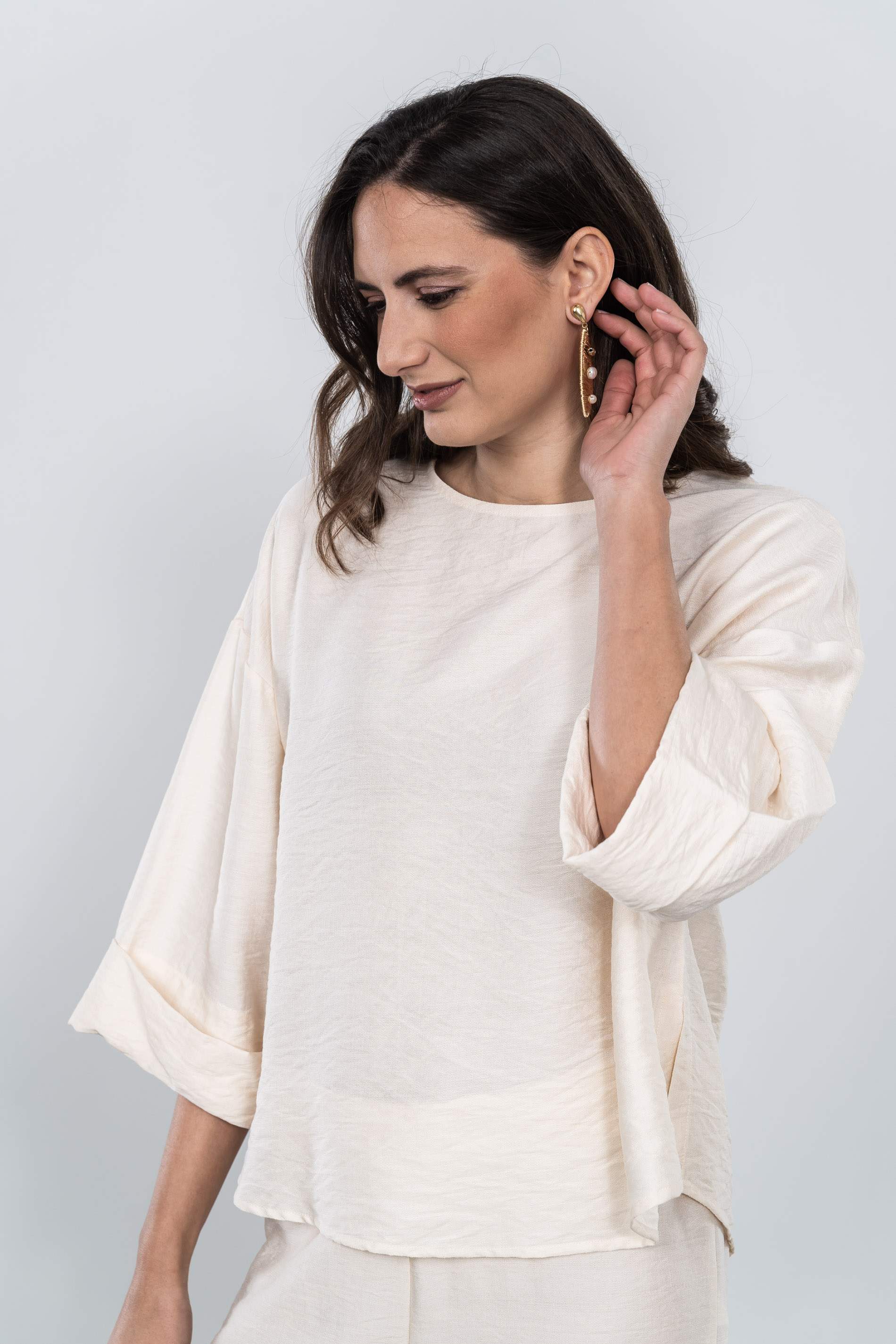 BLUSA RÚSTICA PUÑO VUELTO CRUDO