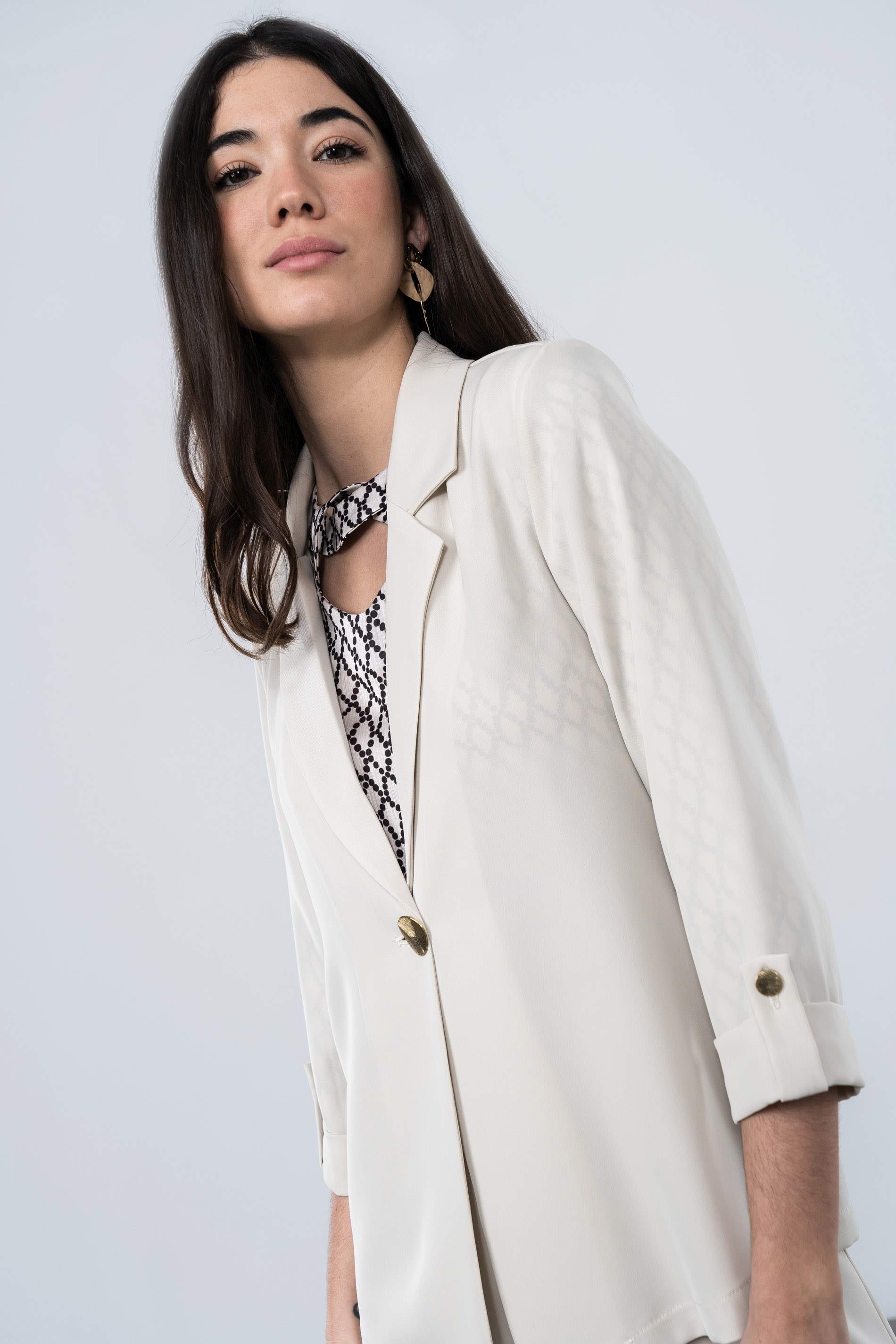 CHAQUETA FLUIDA BOTÓN NATURAL