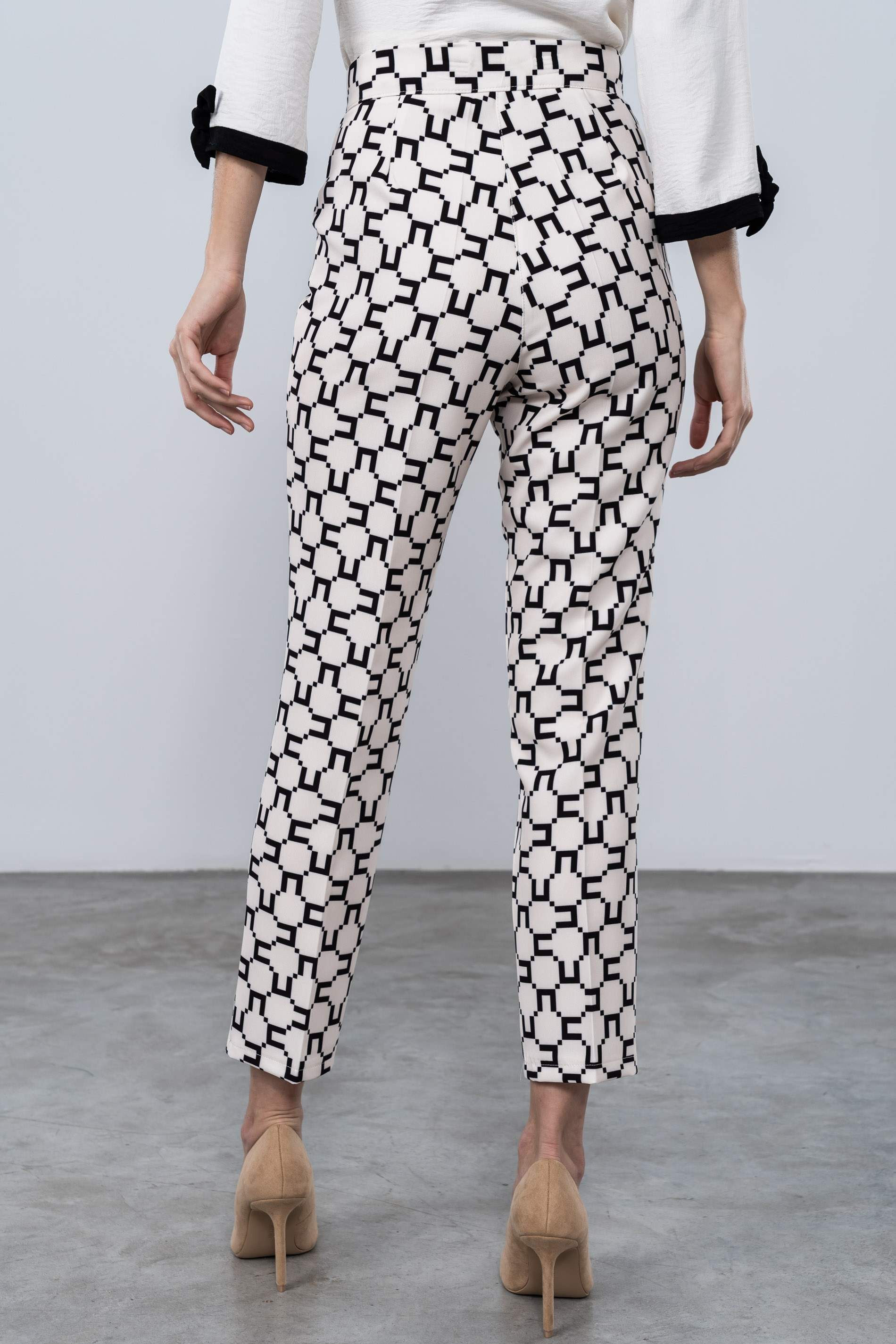 PANTALÓN ESTAMPADO GEOMÉTRICO CRUDO