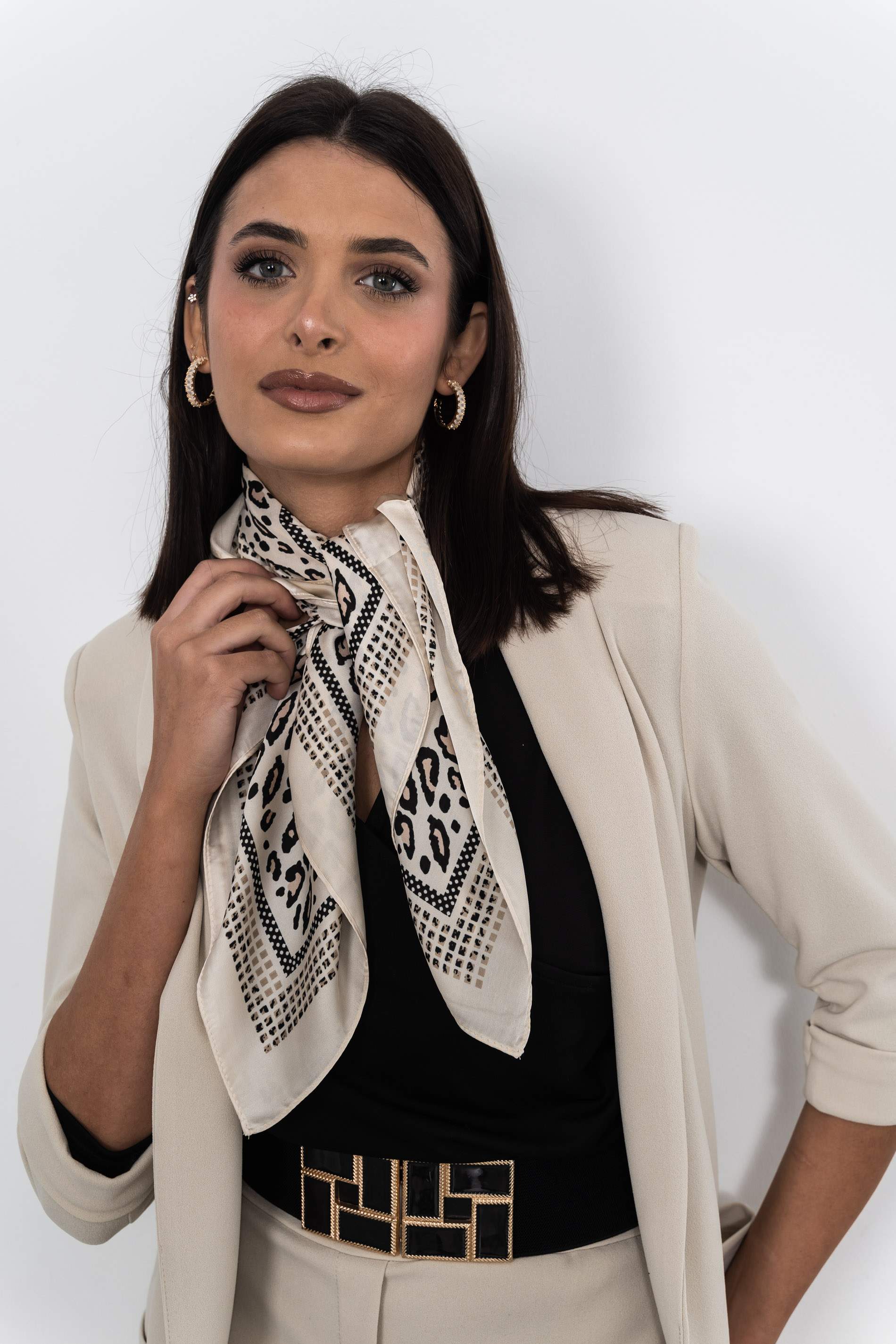 CHAQUETA ABIERTA SOLAPAS ARENA
