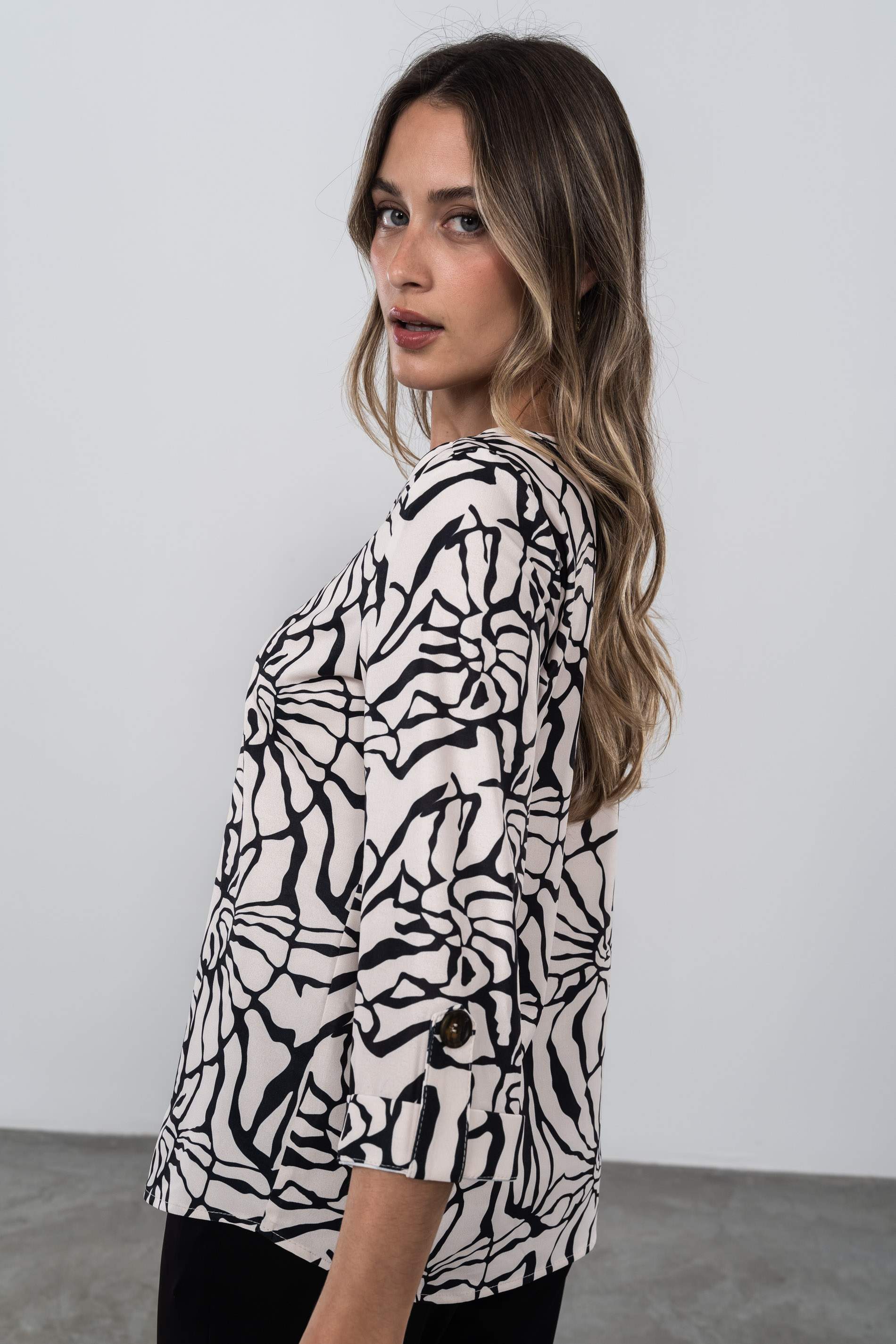 BLUSA BICOLOR TRABILLAS