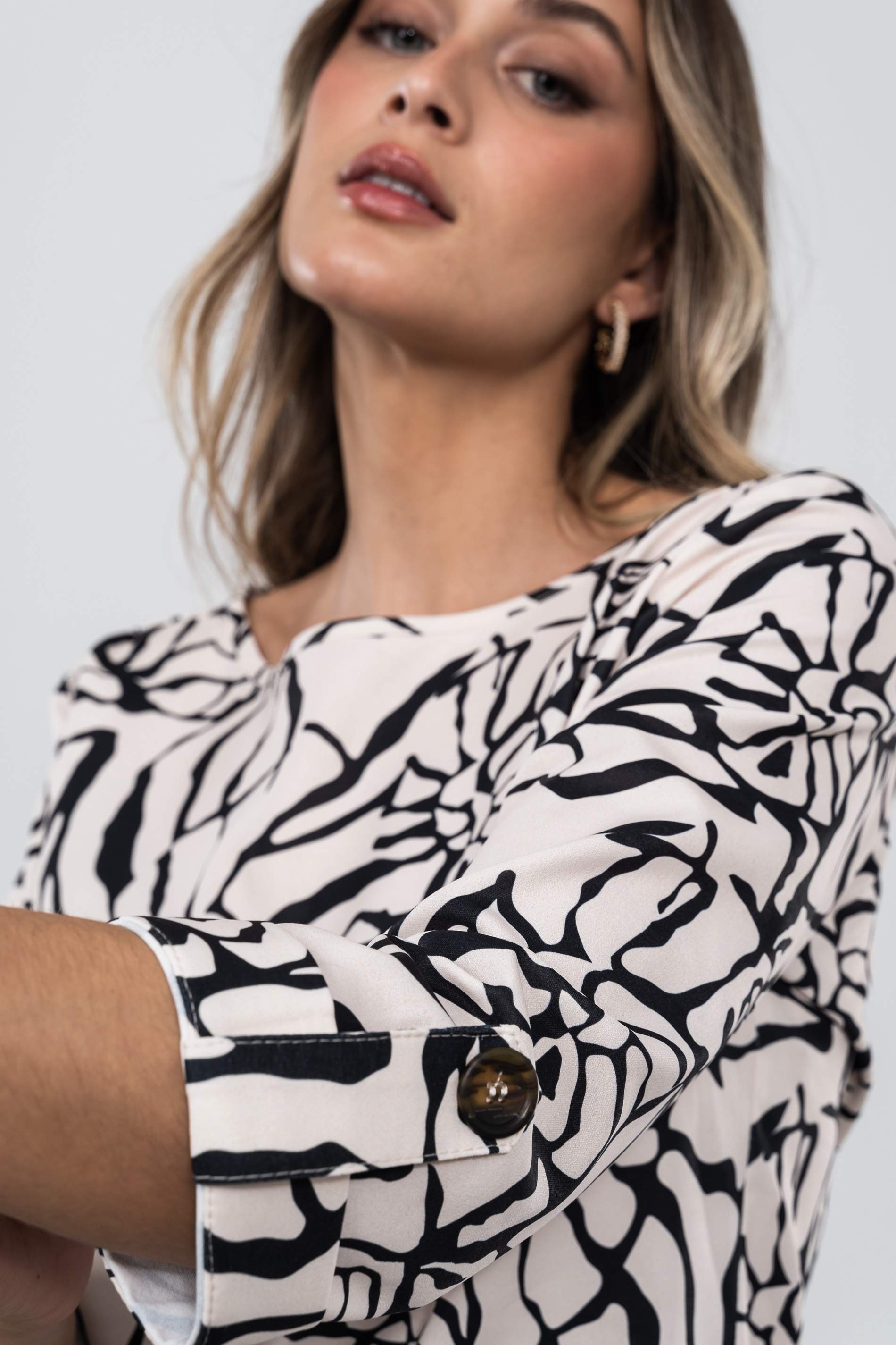 BLUSA BICOLOR TRABILLAS
