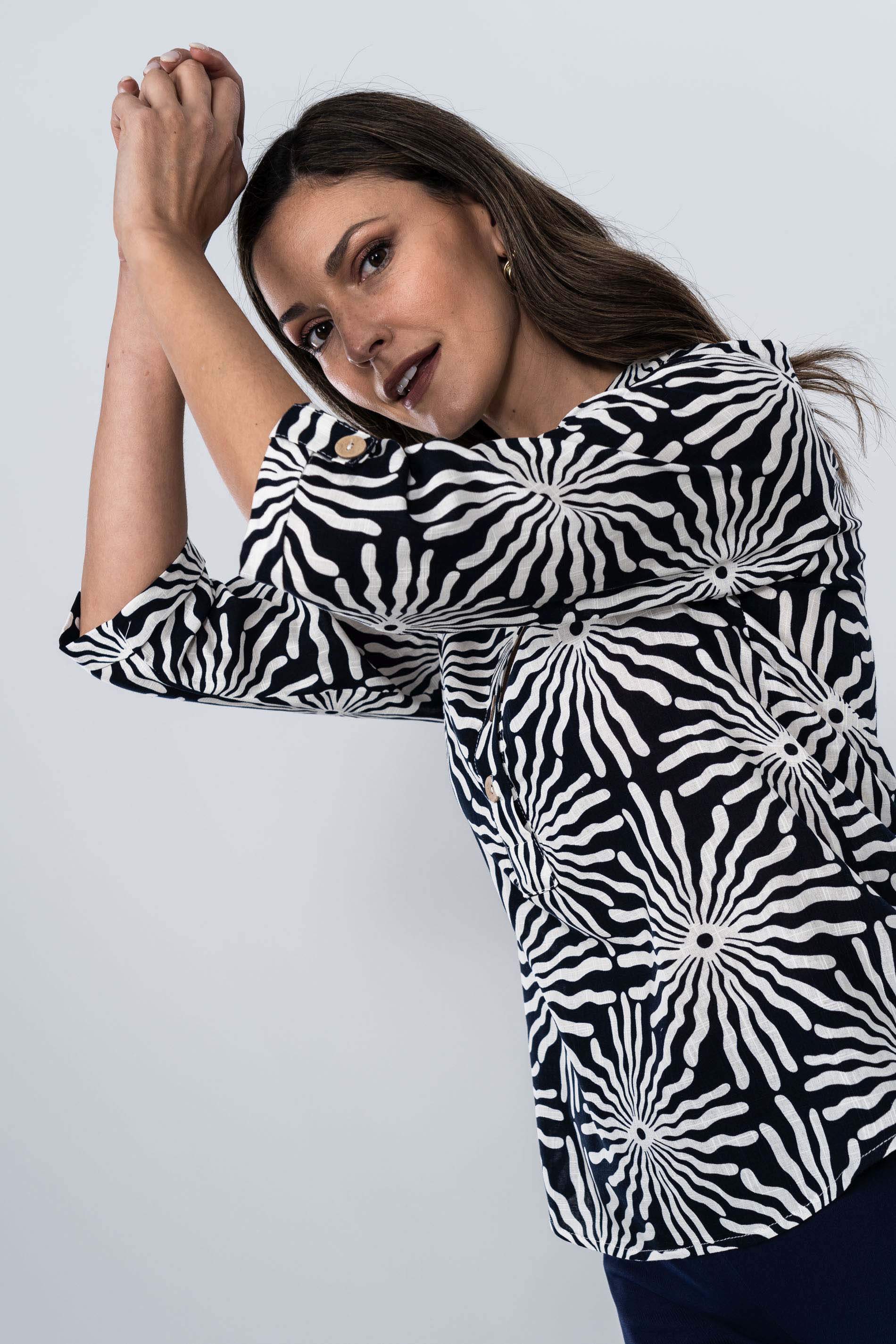 BLUSA BICOLOR BOTONES