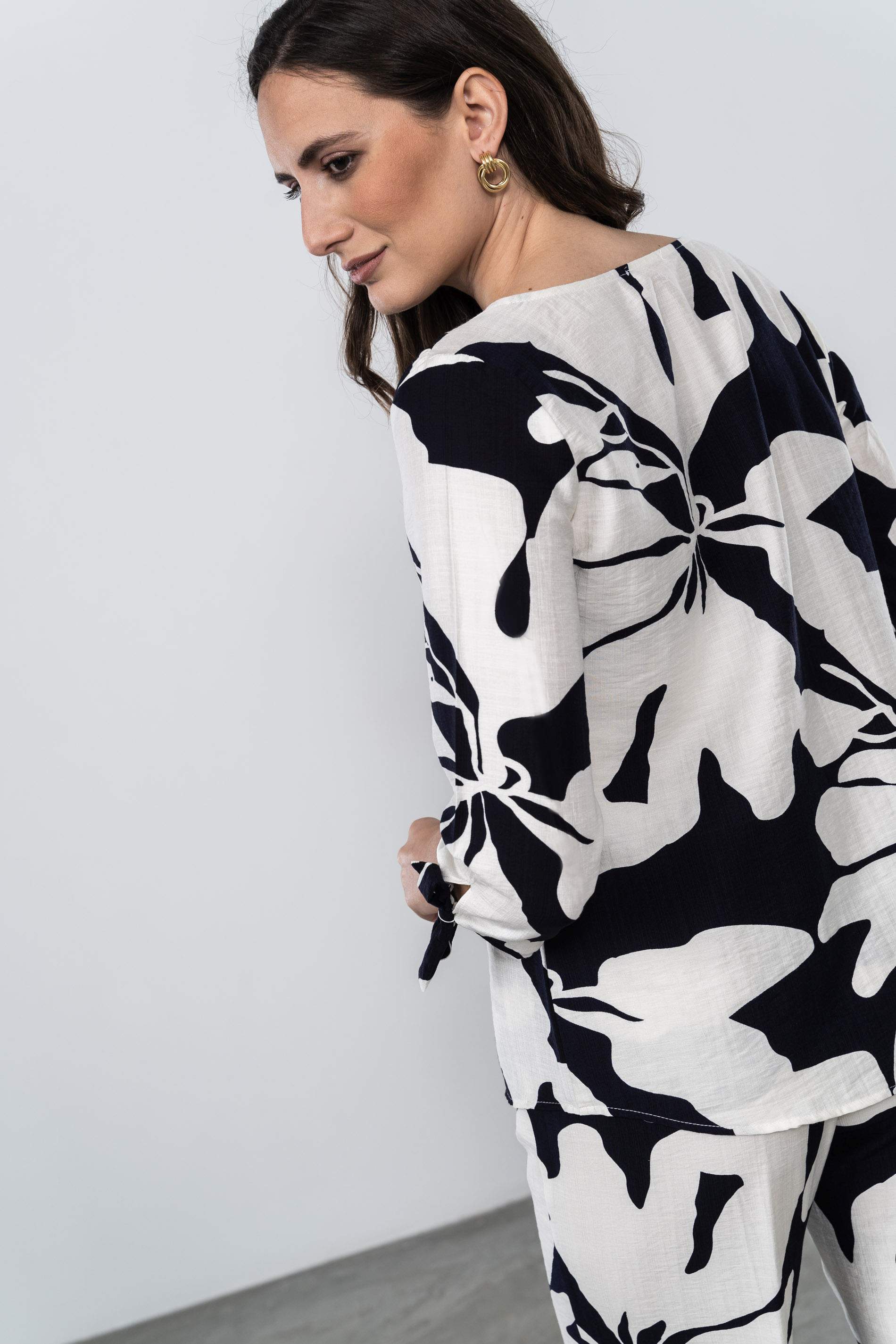BLUSA FLOR GRANDE