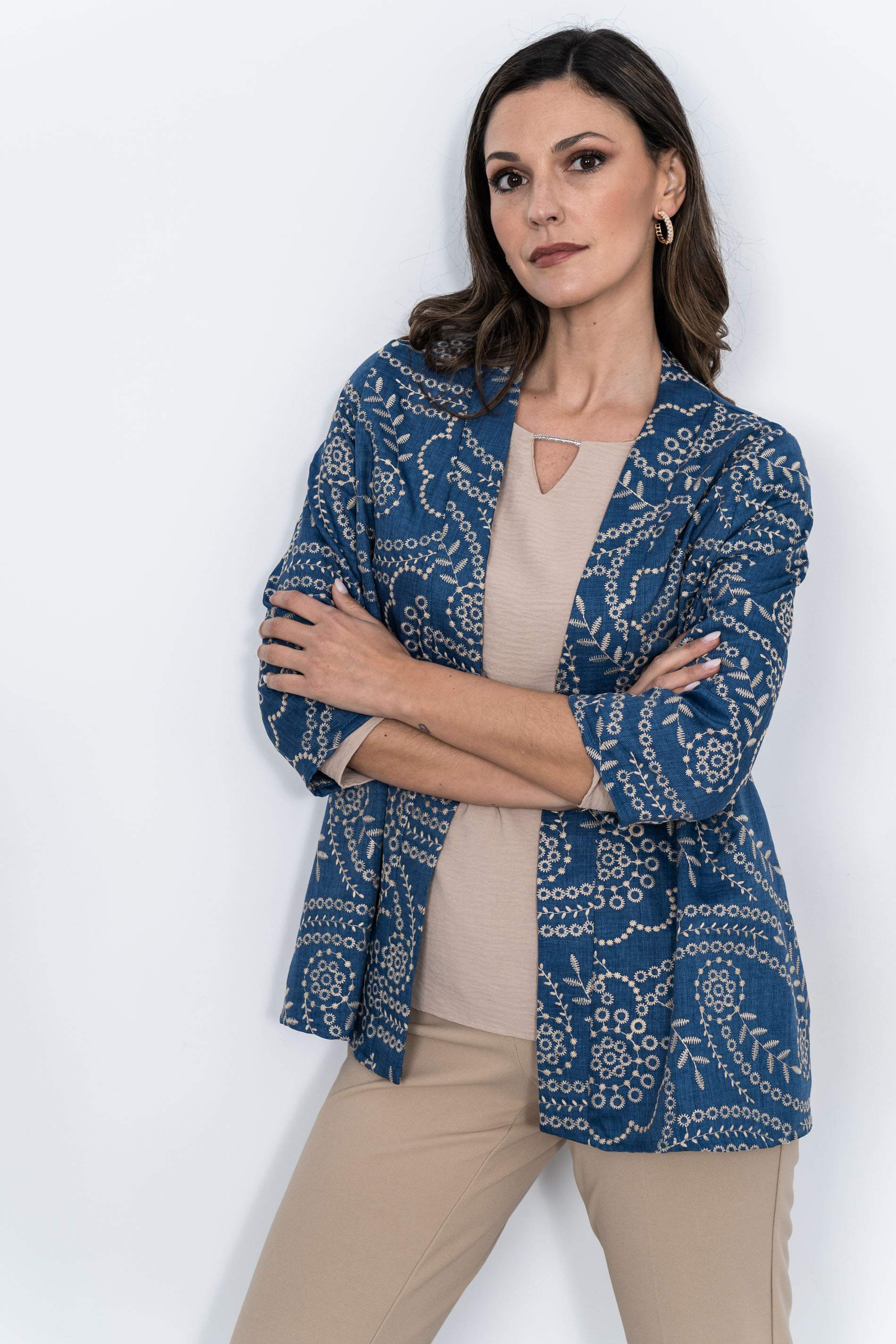 KIMONO BORDADO