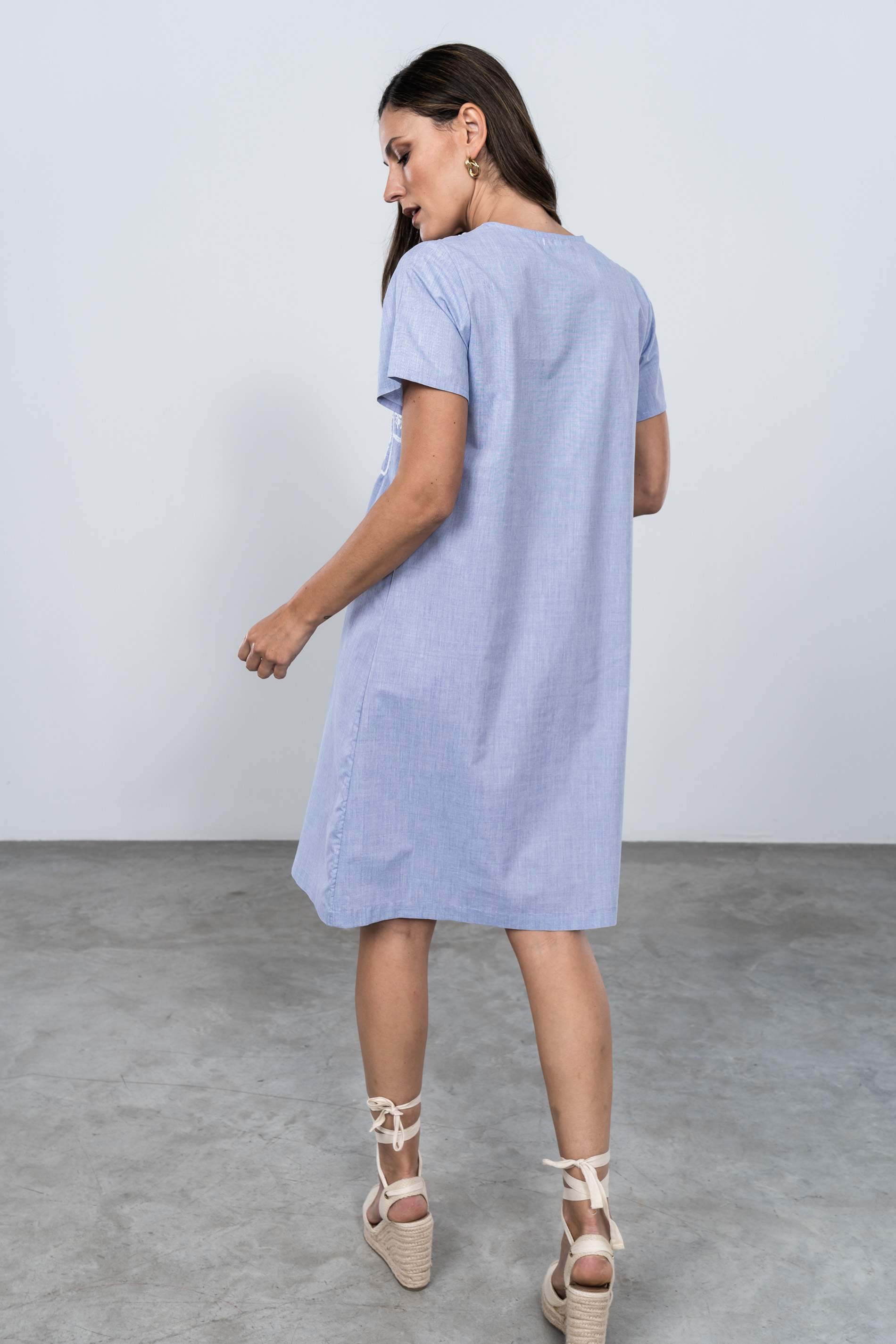 VESTIDO RAYAS BORDADO PECHERA AZUL