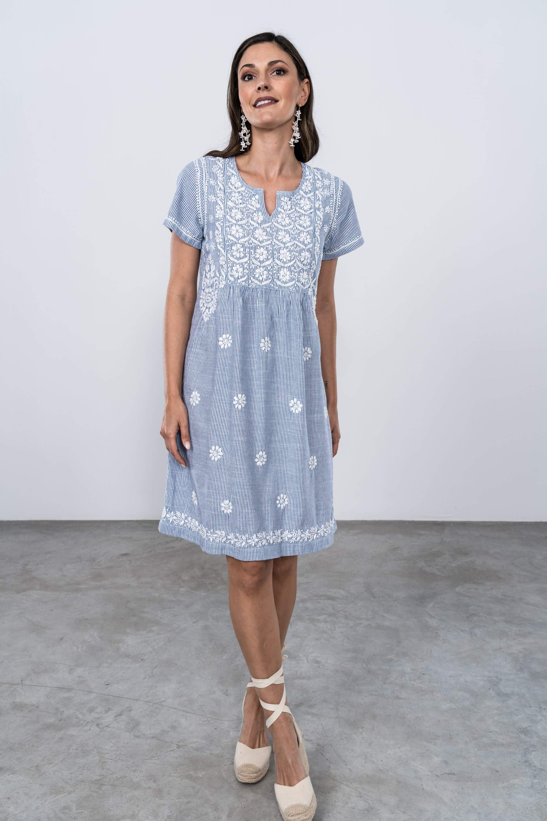 VESTIDO RAYAS TODO BORDADOS AZUL