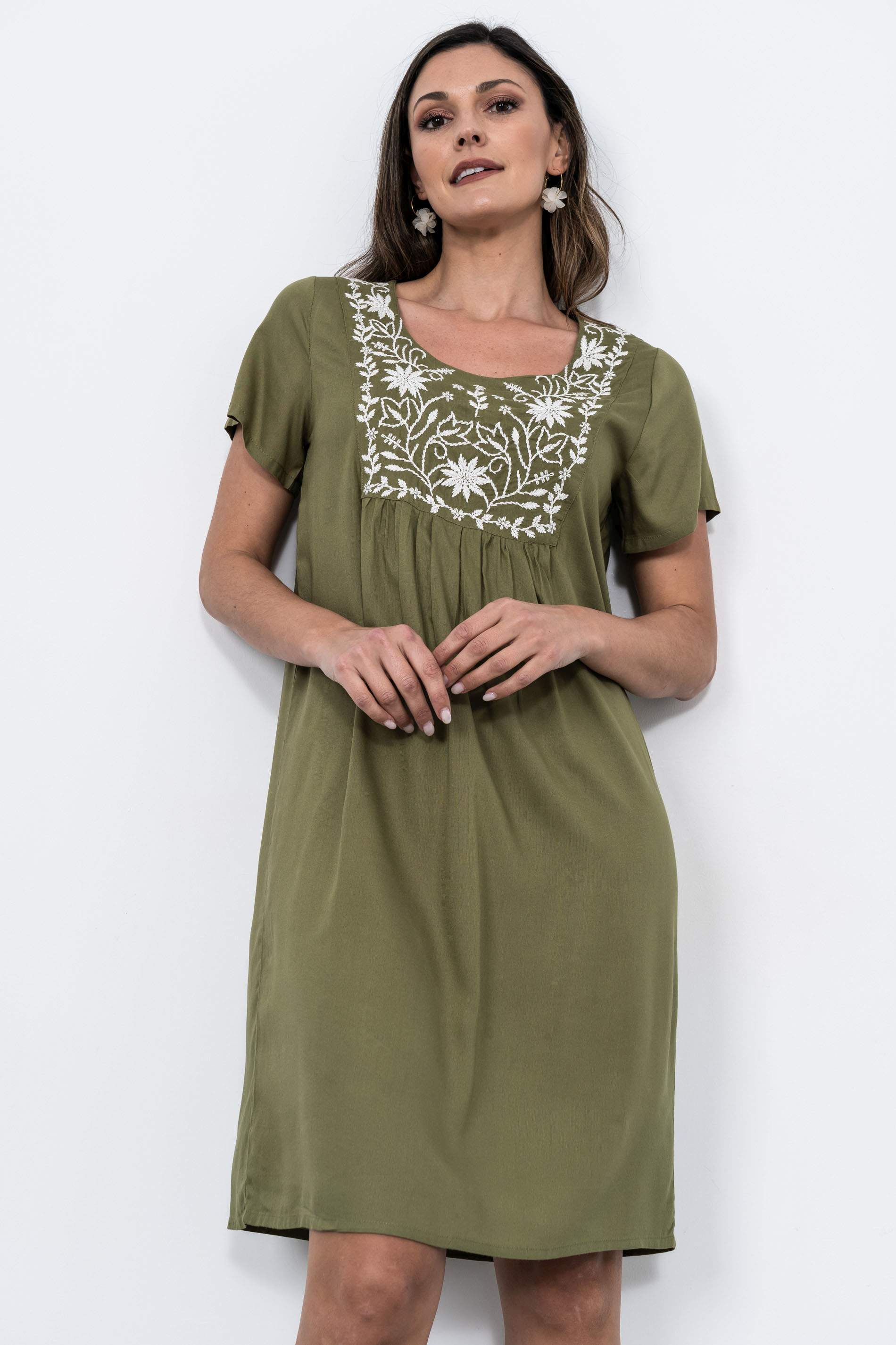 VESTIDO BORDADOS PECHERA KAKI