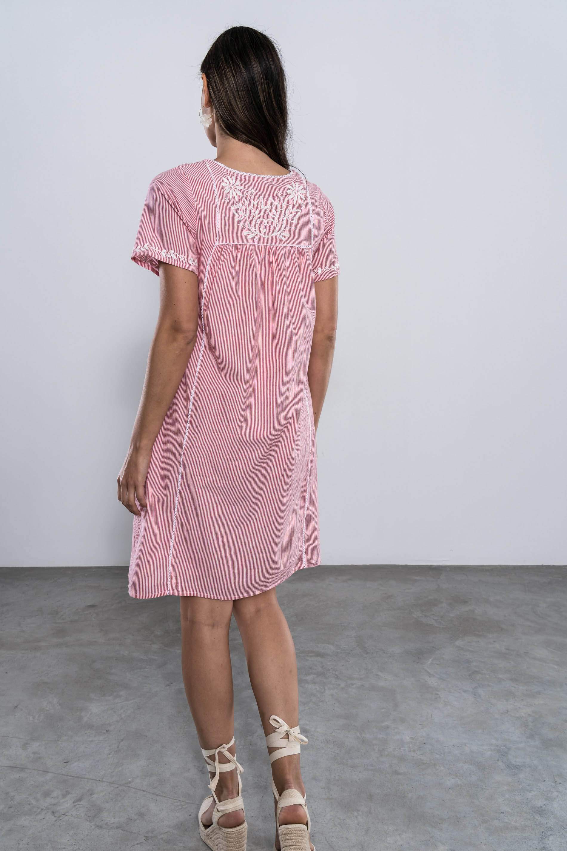 VESTIDO RAYAS DELANTERO BORDADO ROJO