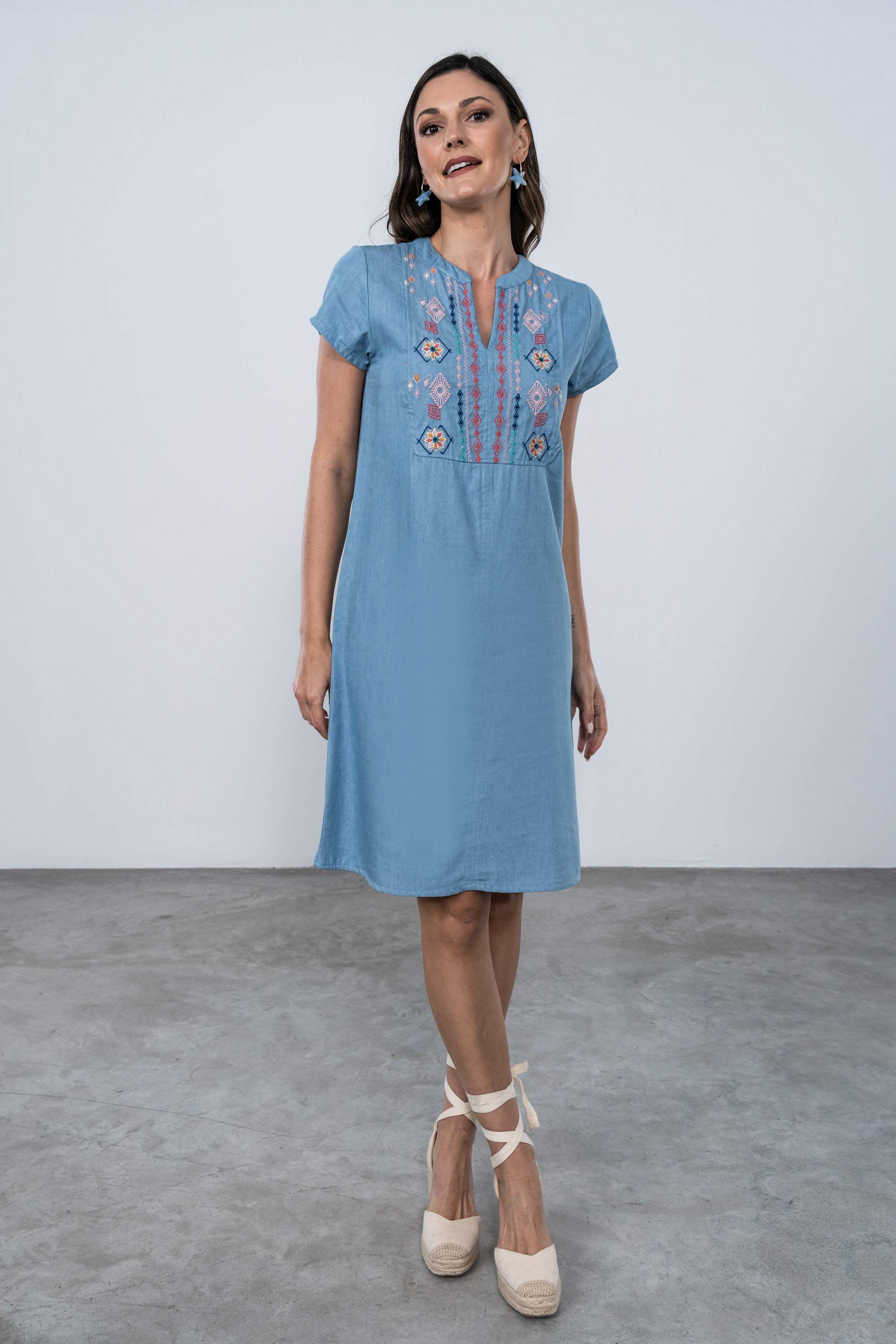 VESTIDO DENIM BORDADOS AZUL