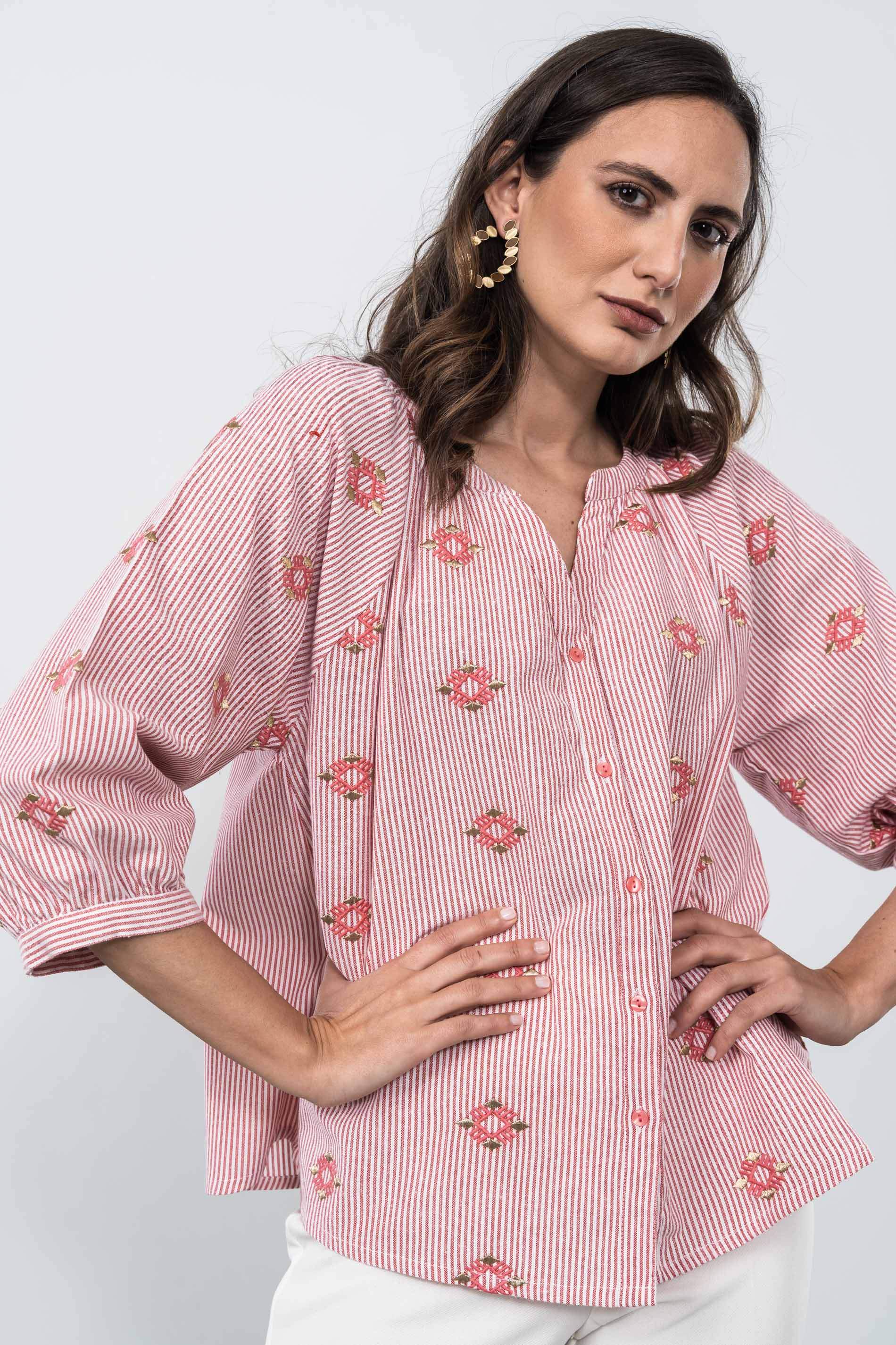 BLUSA RAYAS BORDADOS ROJO