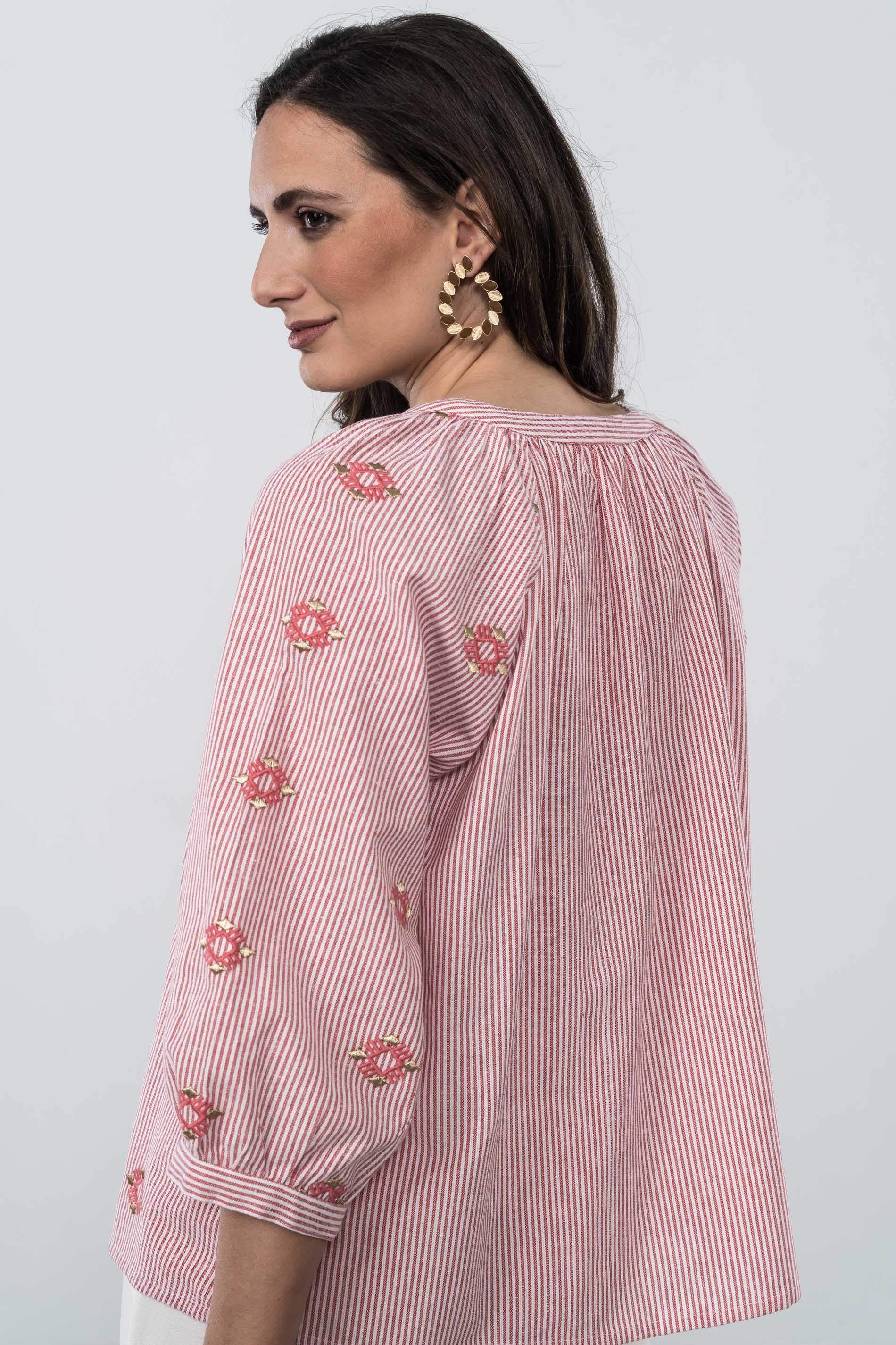 BLUSA RAYAS BORDADOS ROJO