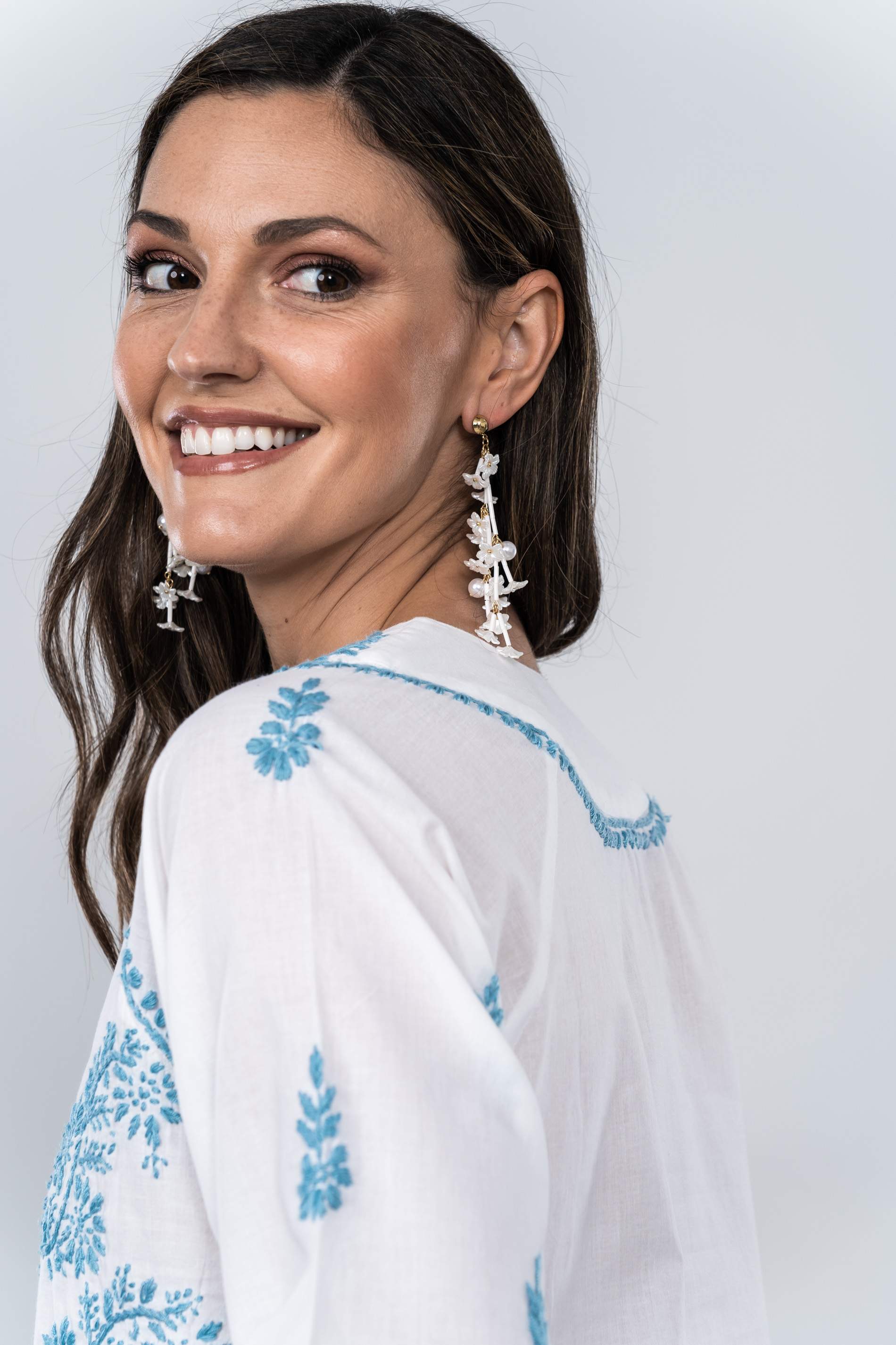 BLUSA BORDADOS CONTRASTE TURQUESA